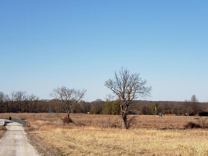 000 N Highway 13 1