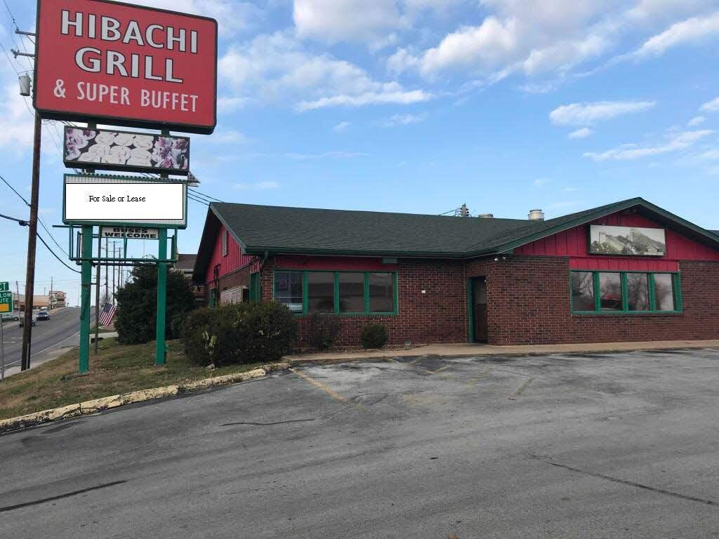 1315 W Highway 76 1