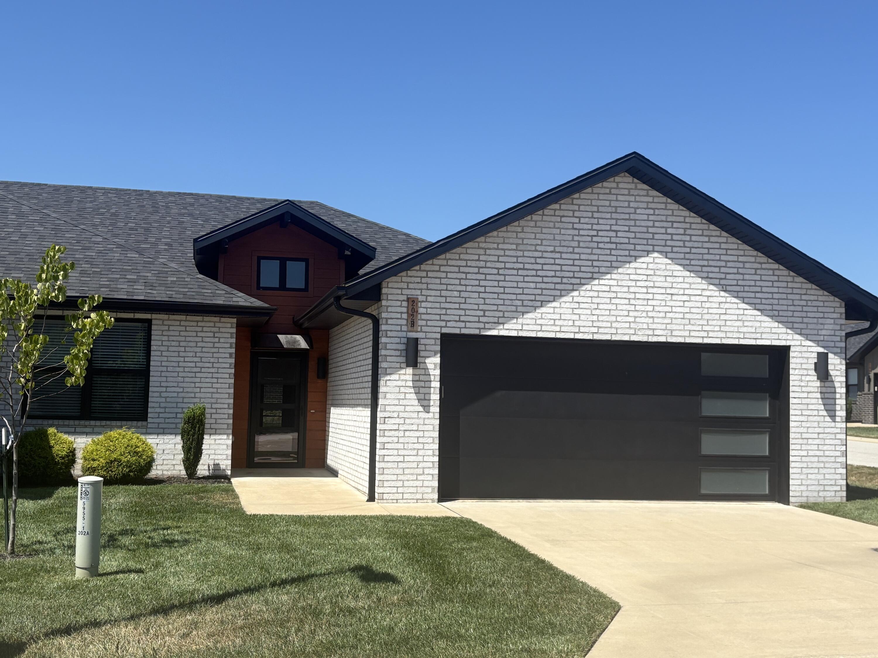 5955 S Farm Road 163 #202b 1