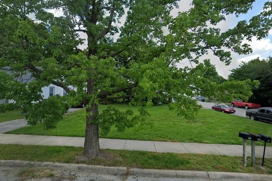 316 S Maple 1