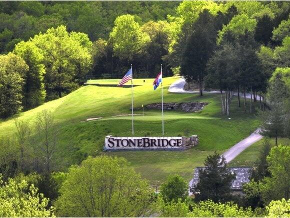 844 Silvercliff Way 1