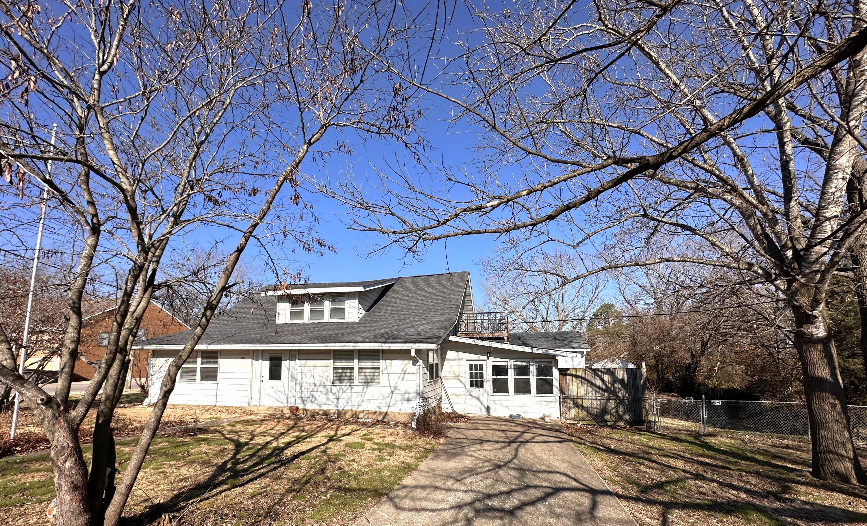 401 N Pine 1