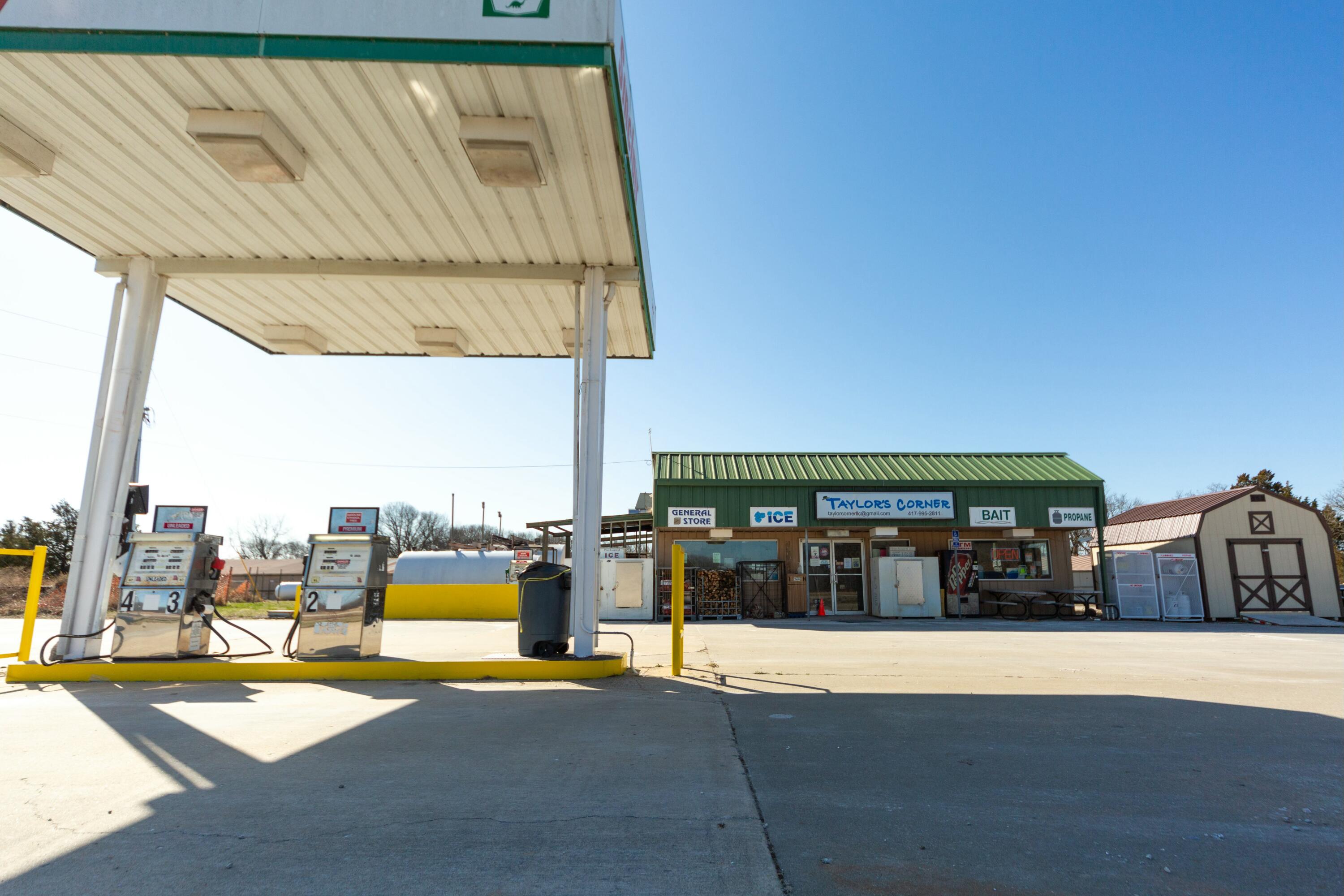 784 E State Highway 215