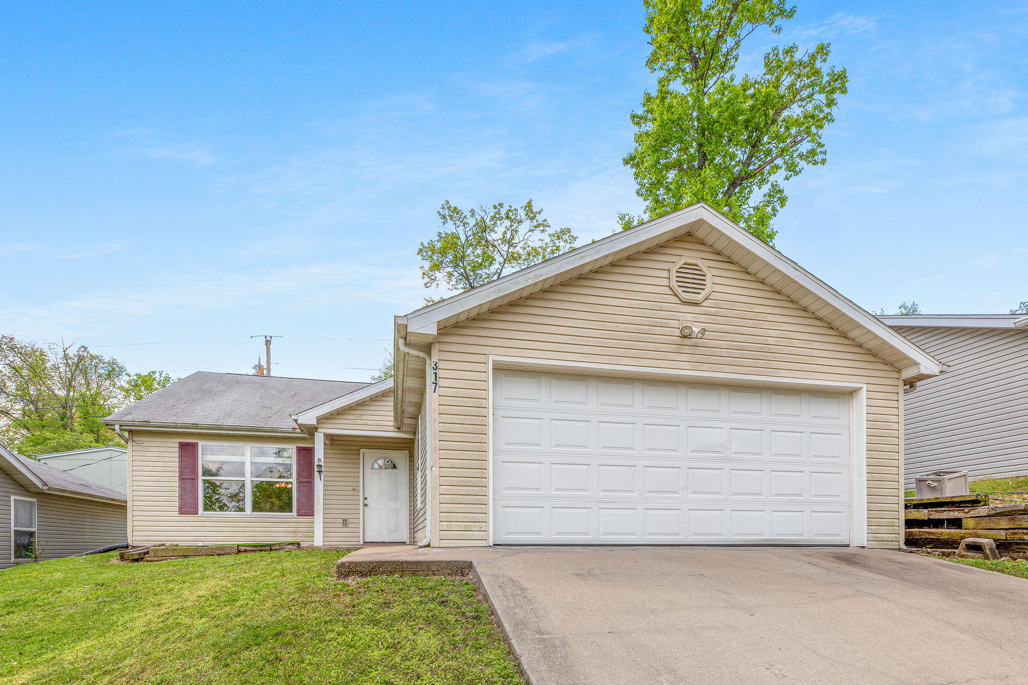317 Hickory 1