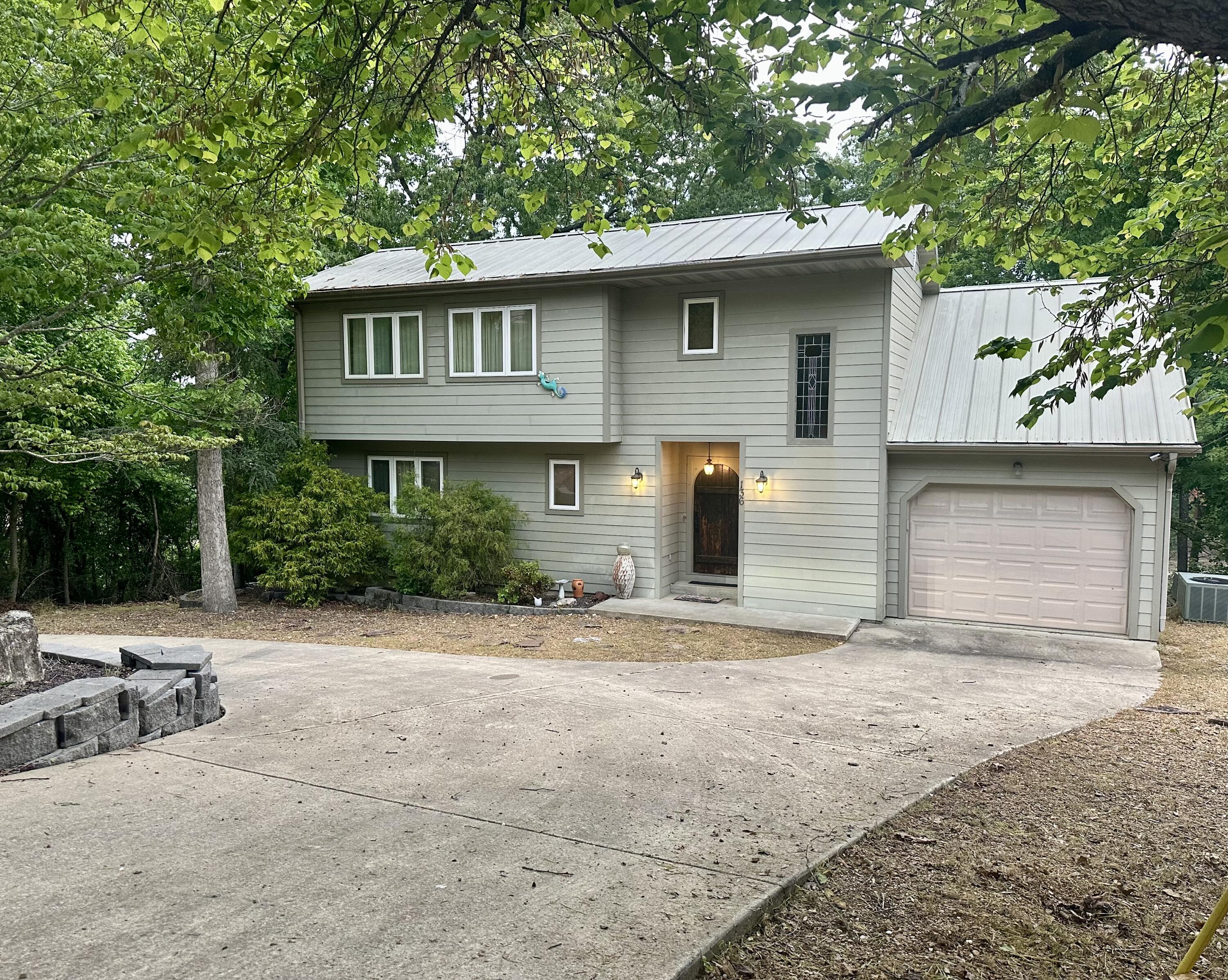 136 Riverview