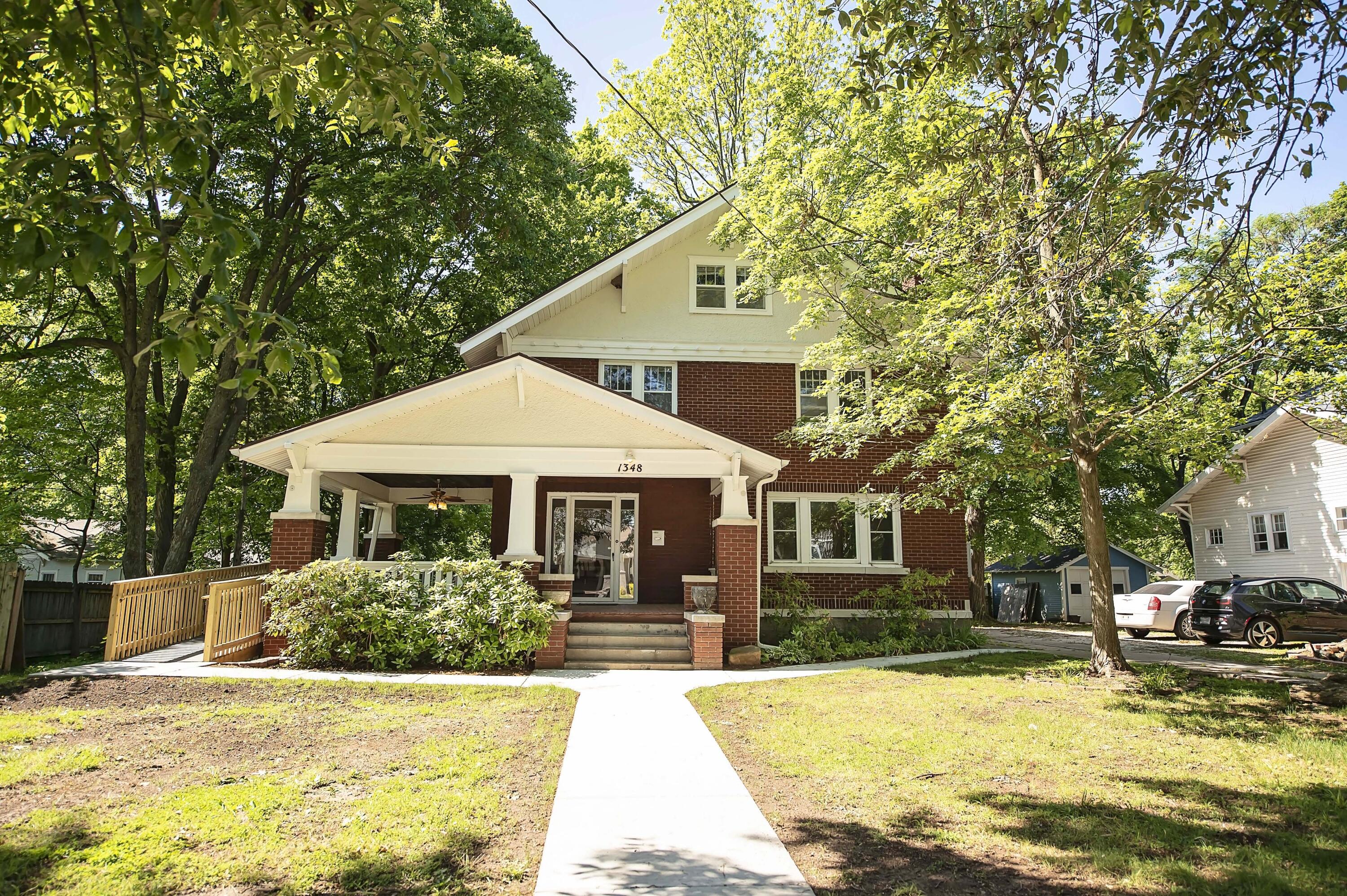 1348 E Cherry 1