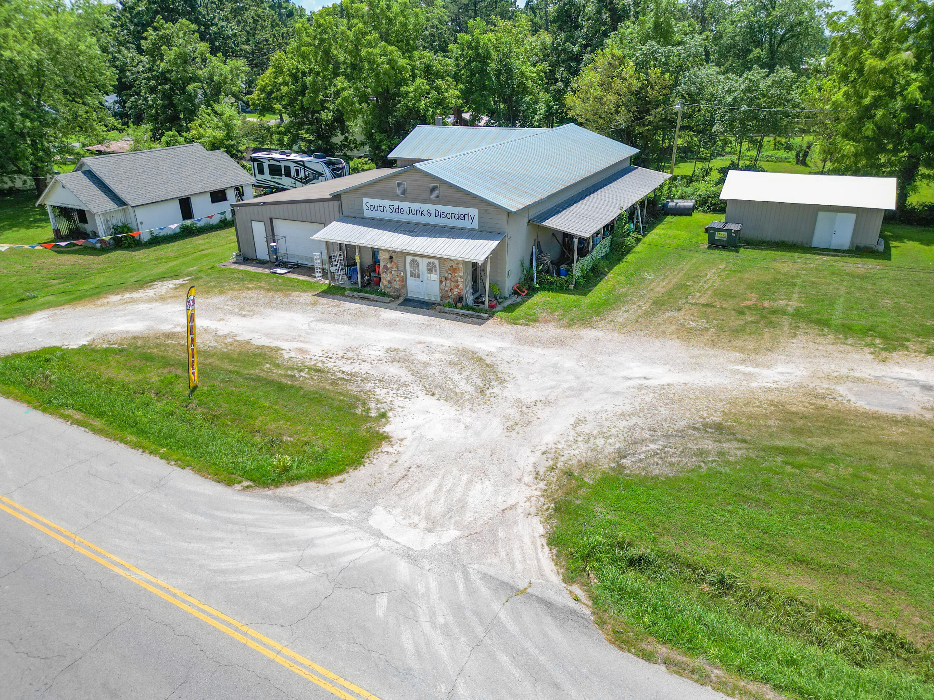405 W Clouse 1