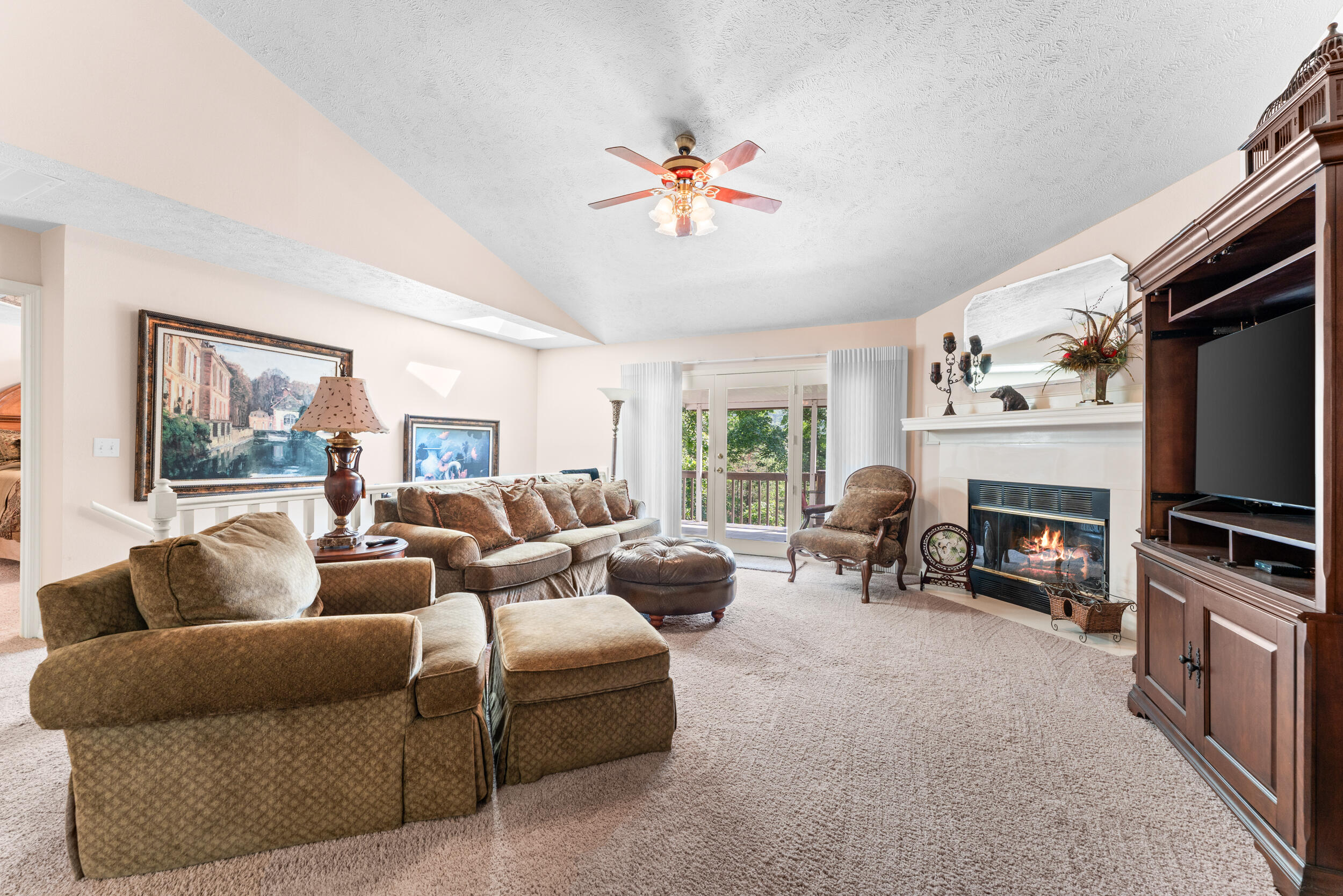 200 Eagle Pointe 1