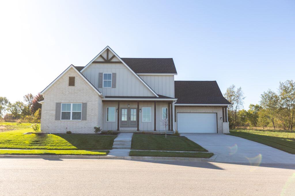 1319 E Valley Trail 1