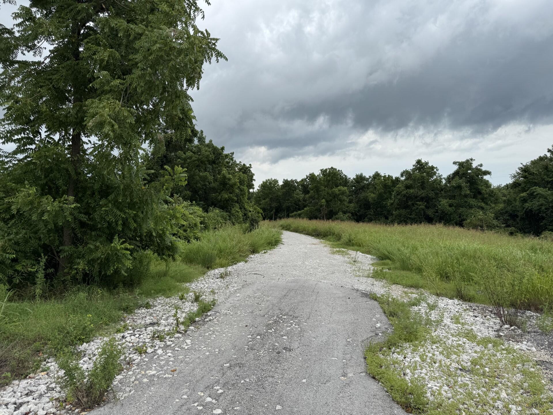 000 S Farm Road 135 1