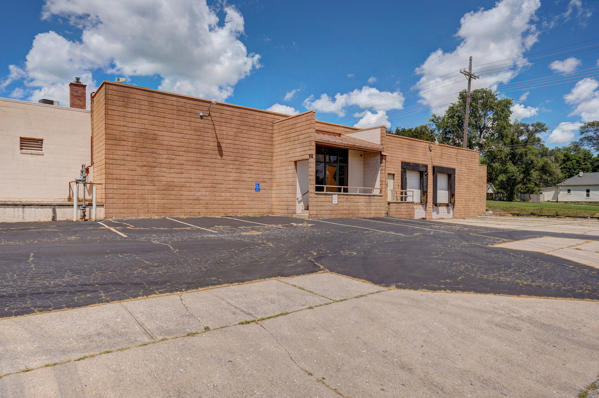 1301 W Webster