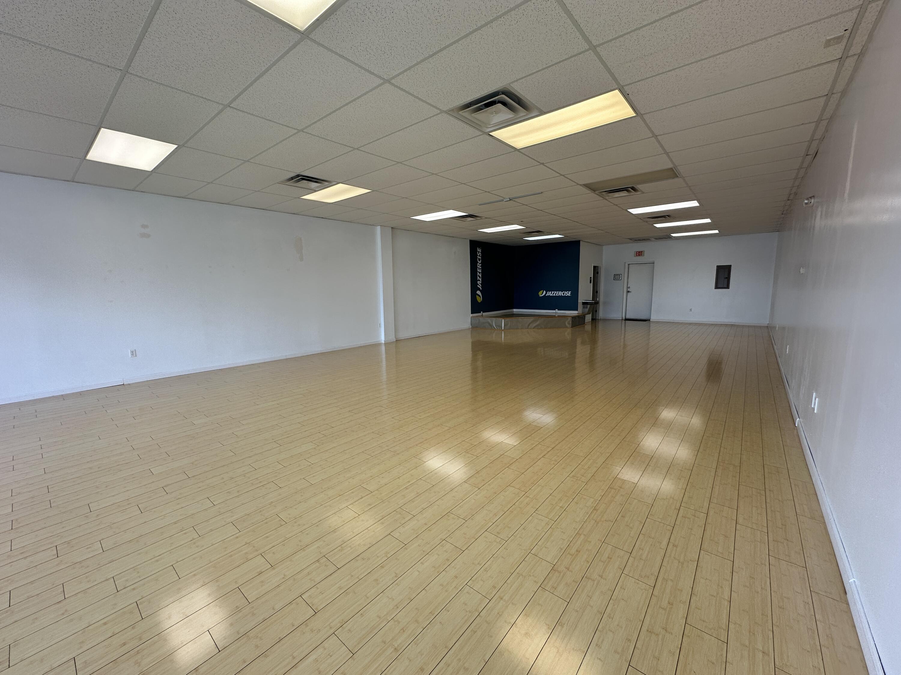 2724 E Chestnut #2732 1
