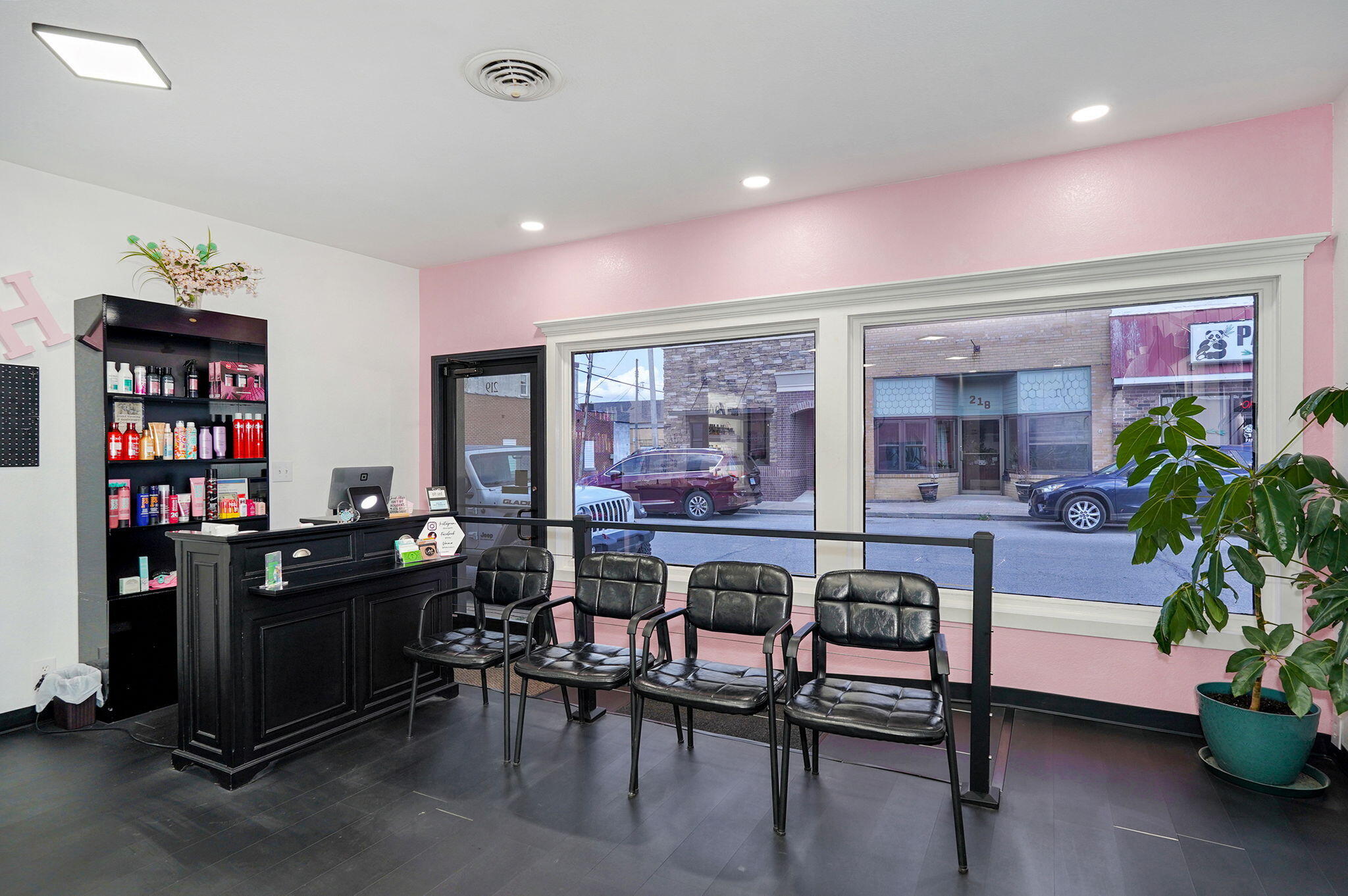 219 S Hickory 1
