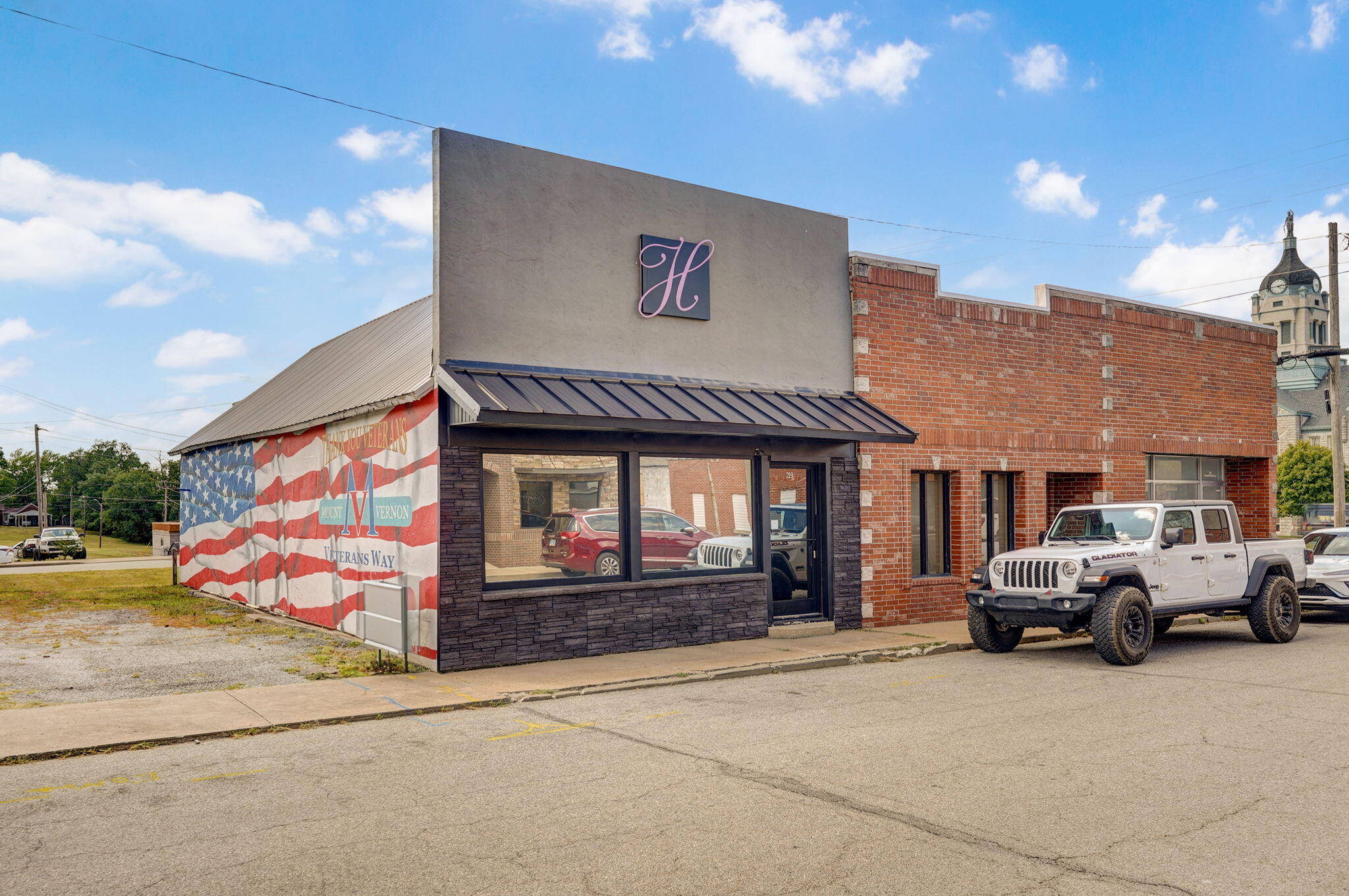 219 S Hickory 3