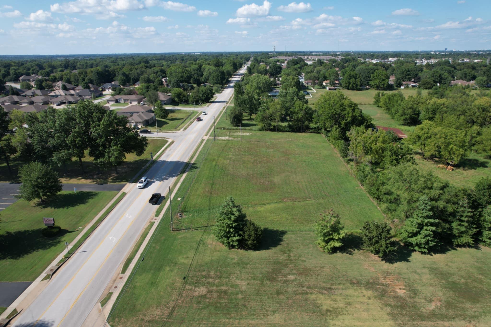 4654 S Farm Road 135 1