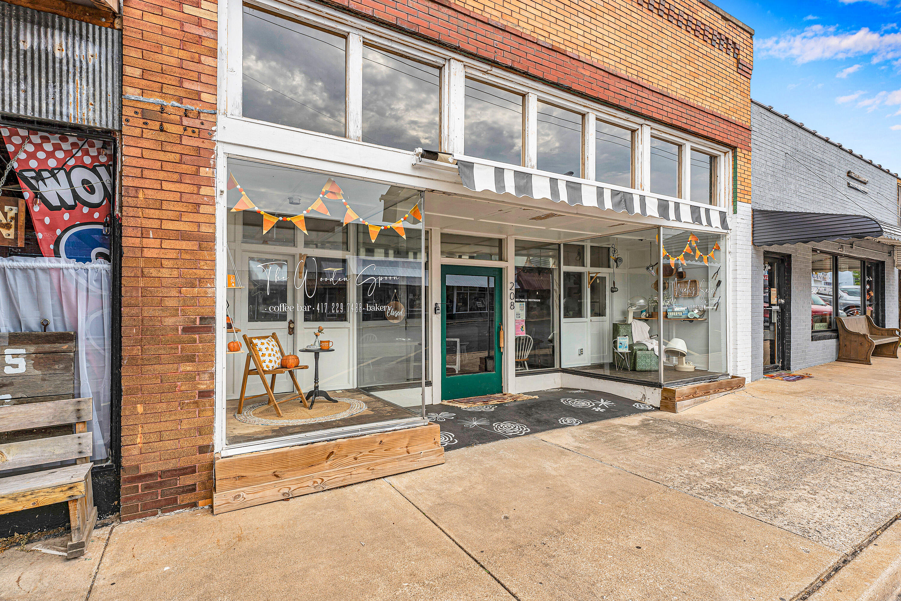 208 Main