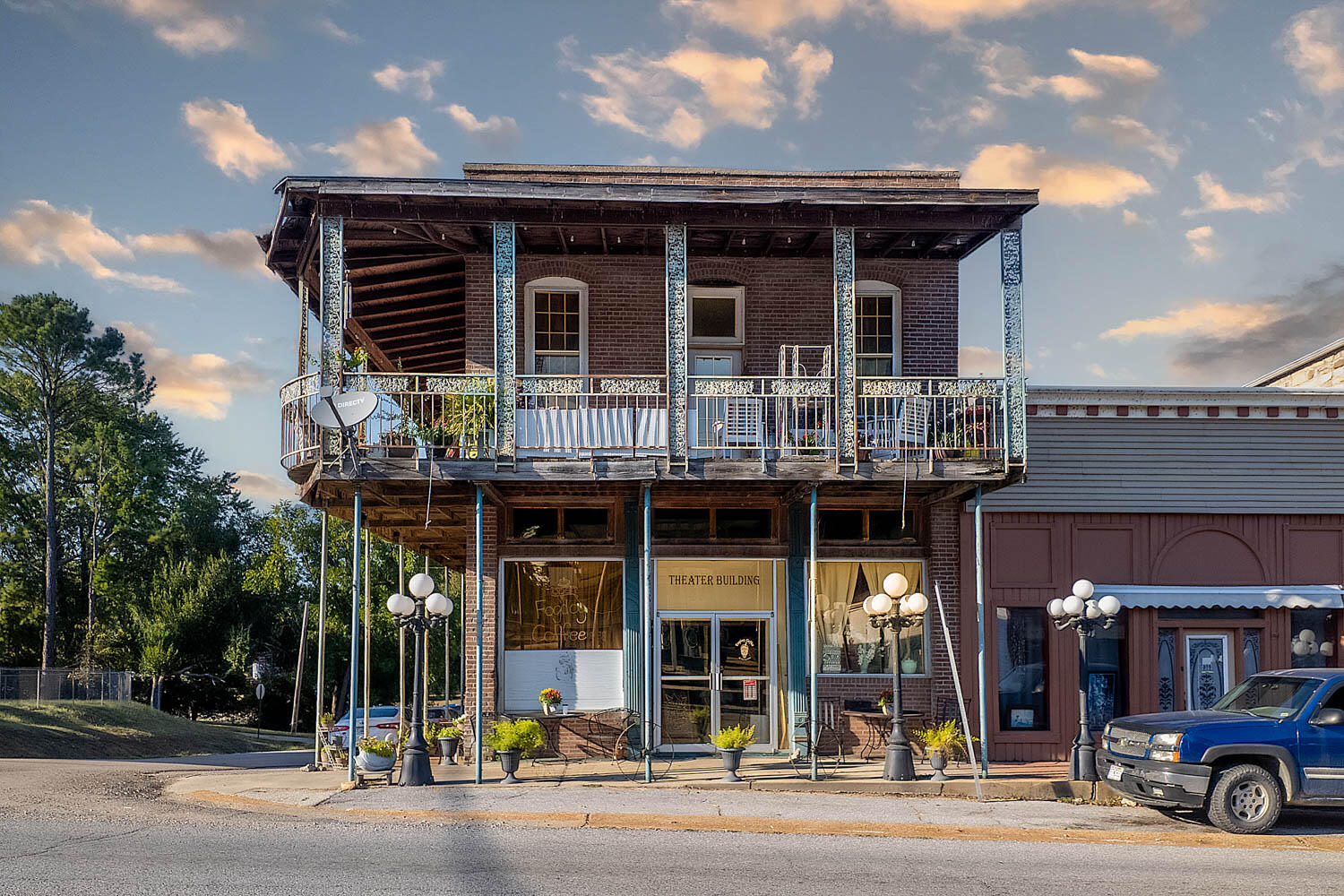 385 Main Street 1