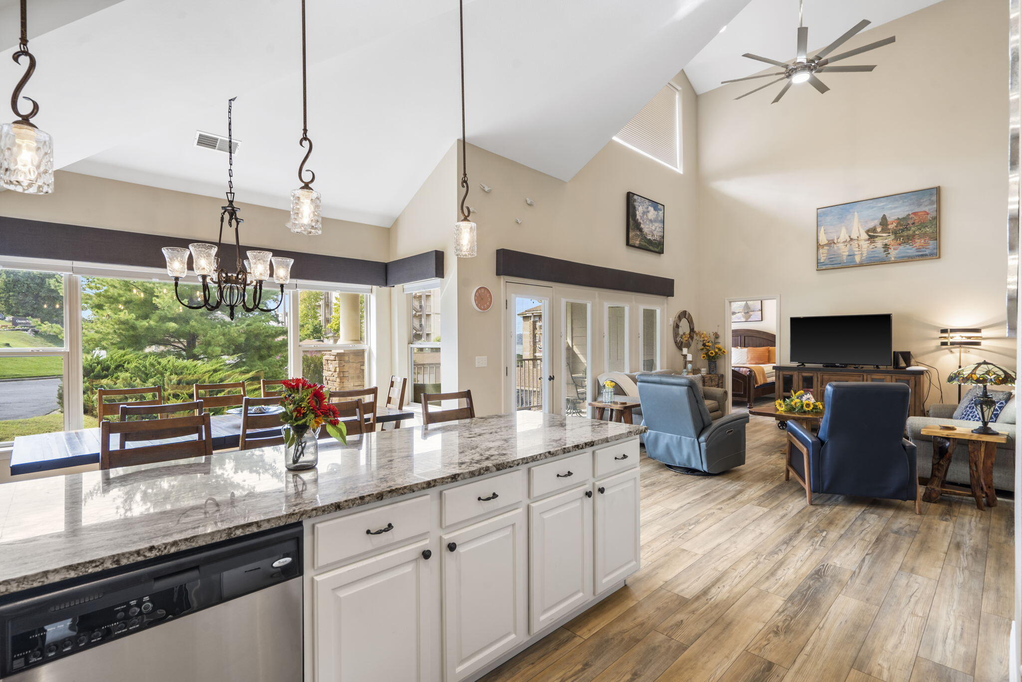 720 Emerald Pointe #3 1