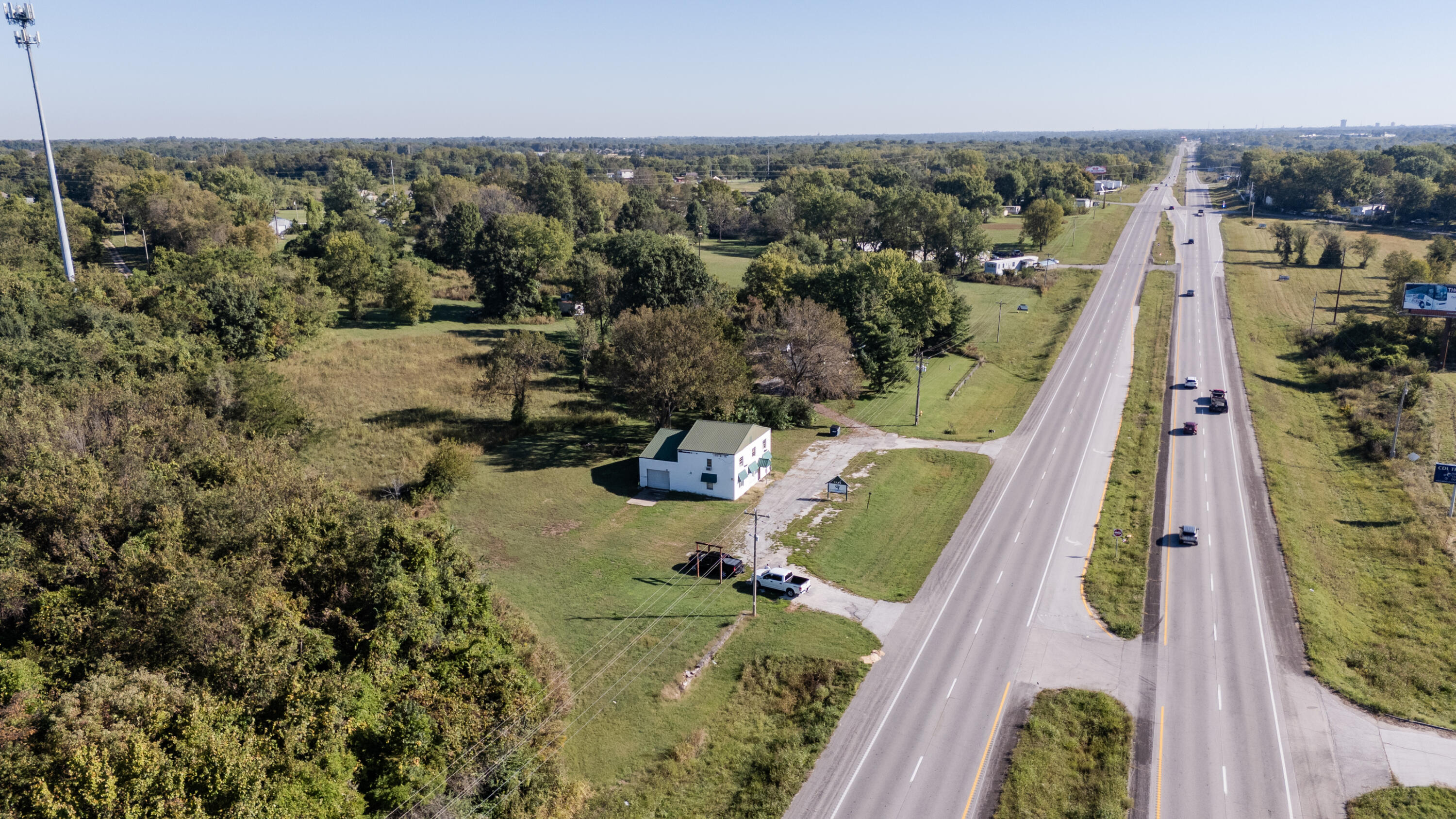 5189 W Sunshine