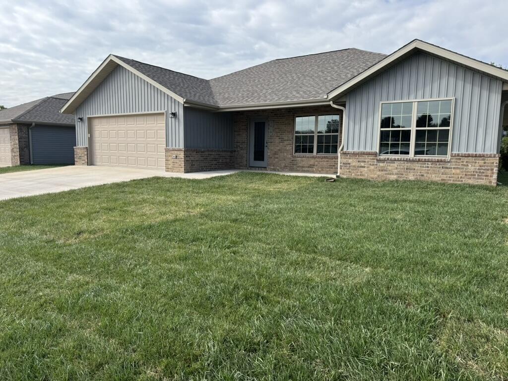 1618 Ridgemont 1