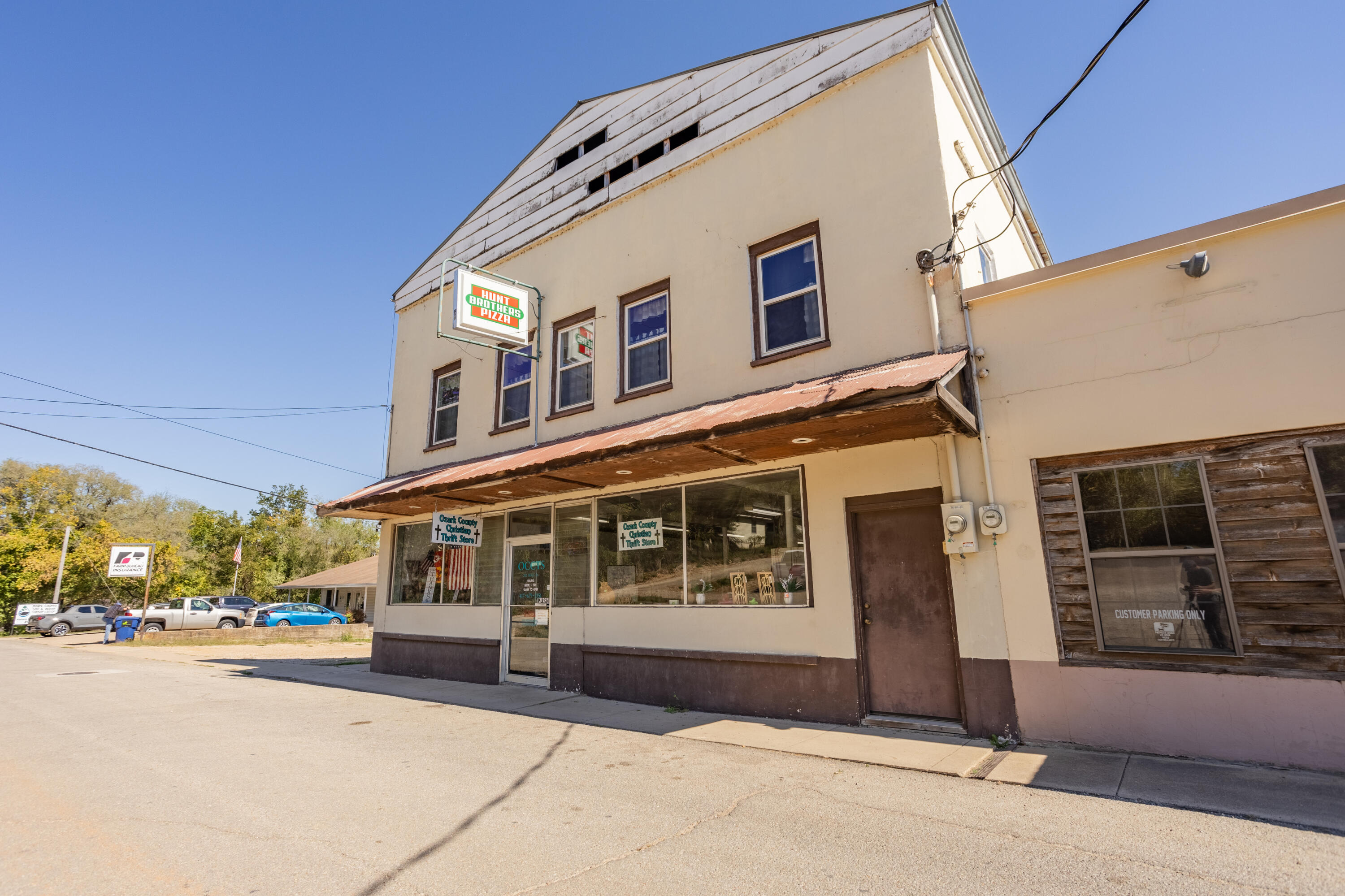 282 N Main 1