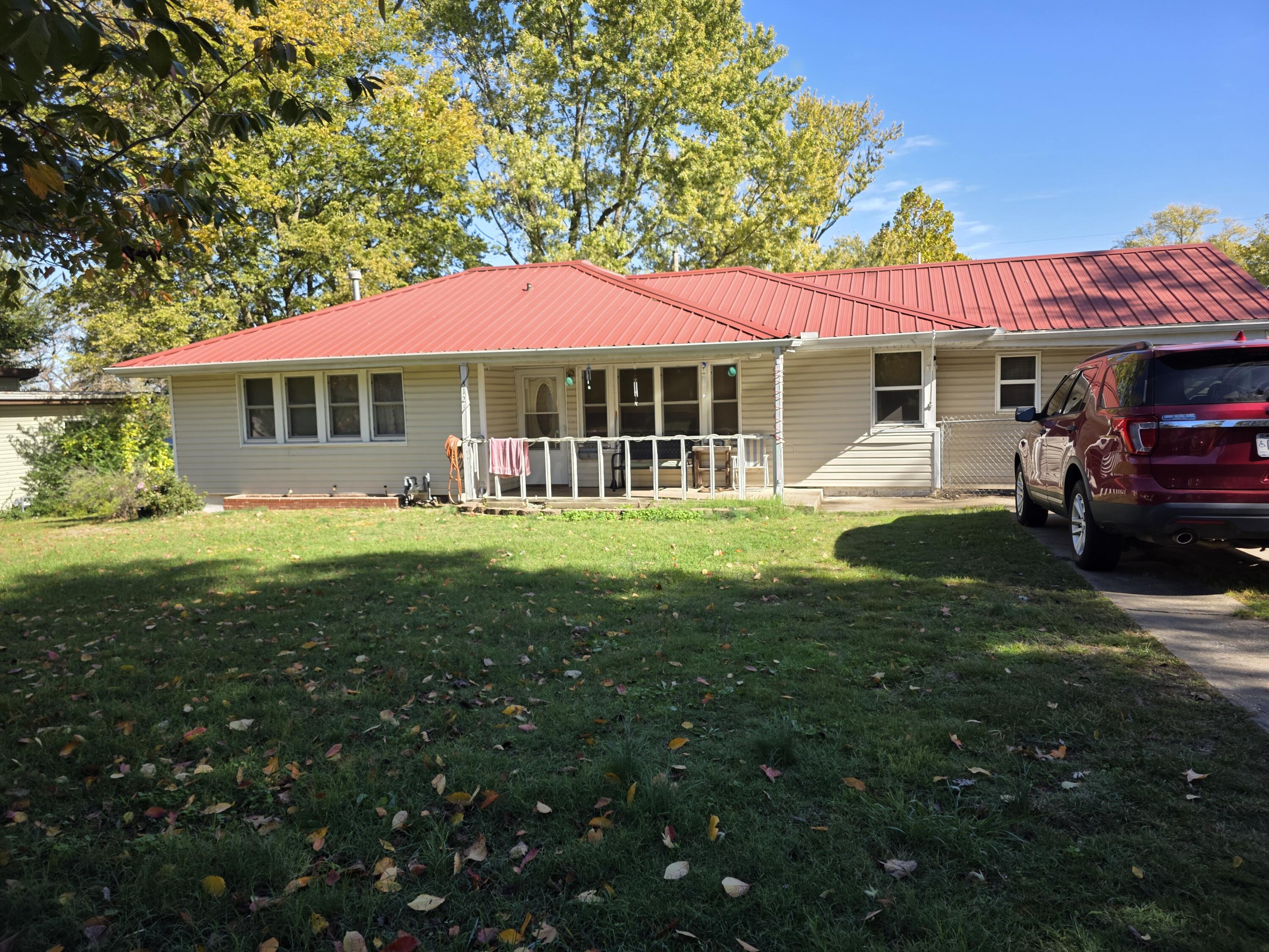 312 S Oak 1