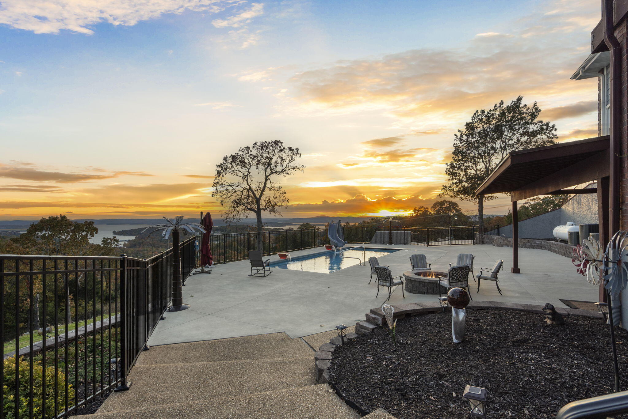 229 Grand Pointe 1