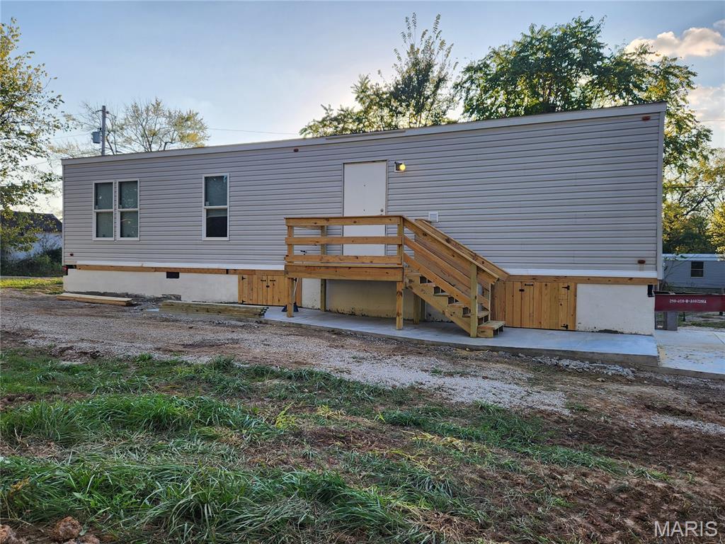 411 W Nelson 1