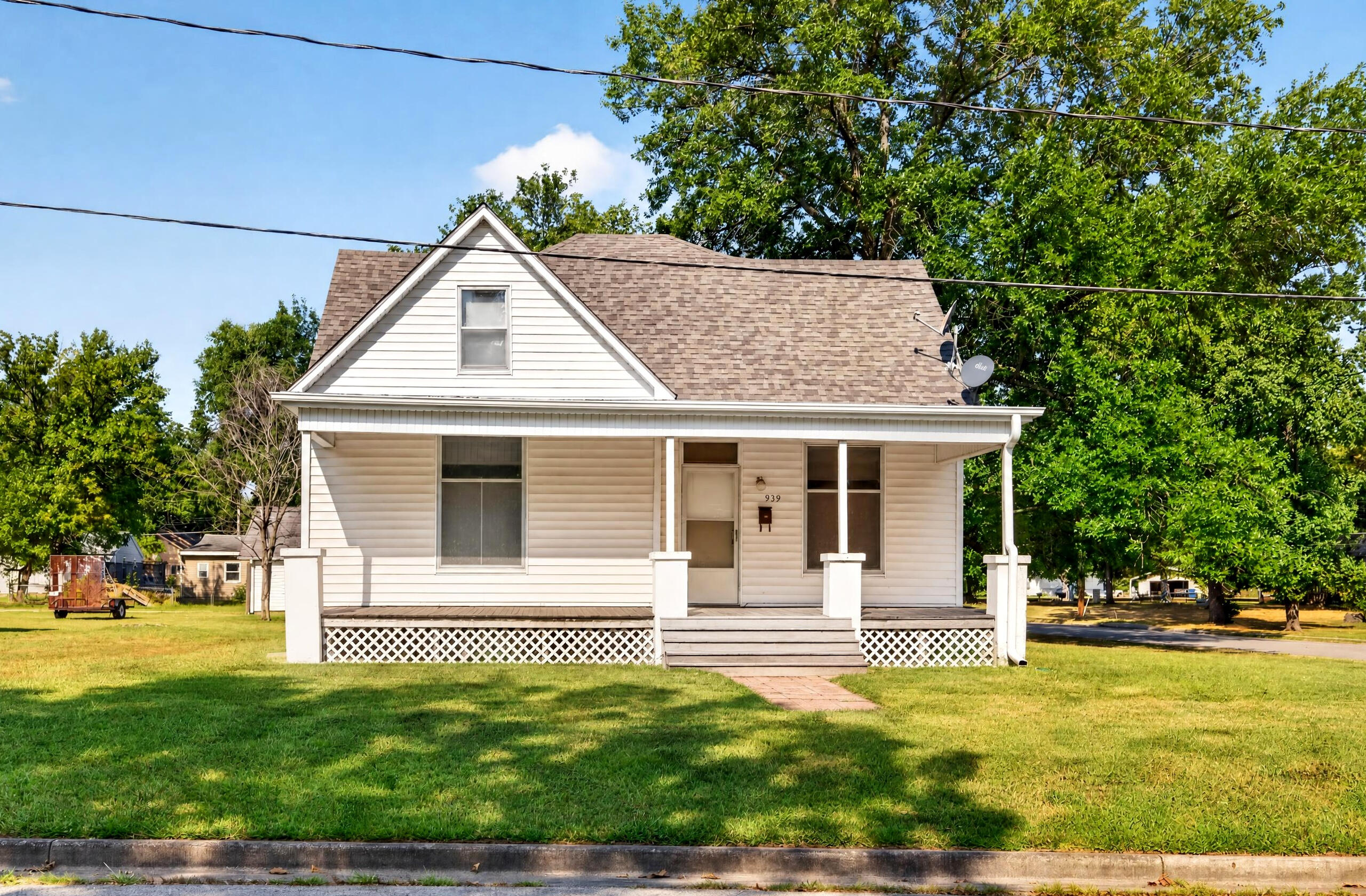 939 N Lynn 1