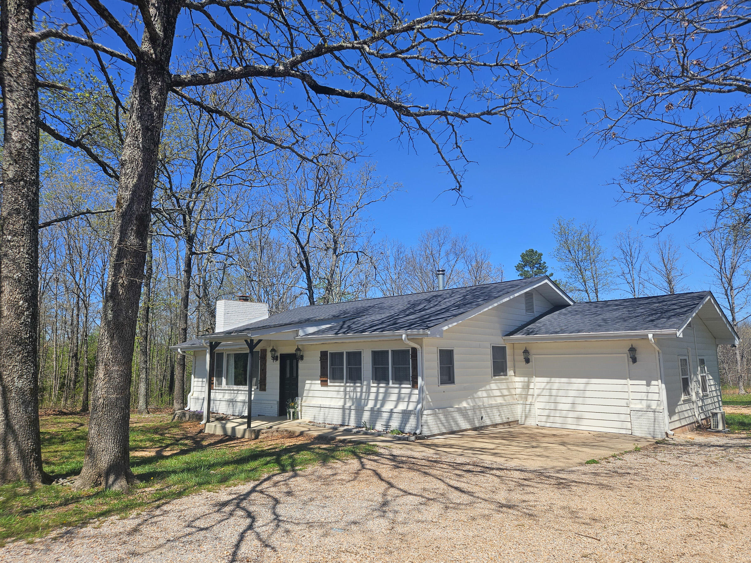 21371 Howell Road 1