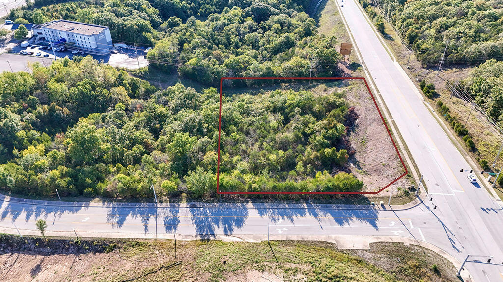 000 Expressway #Lot 4 1