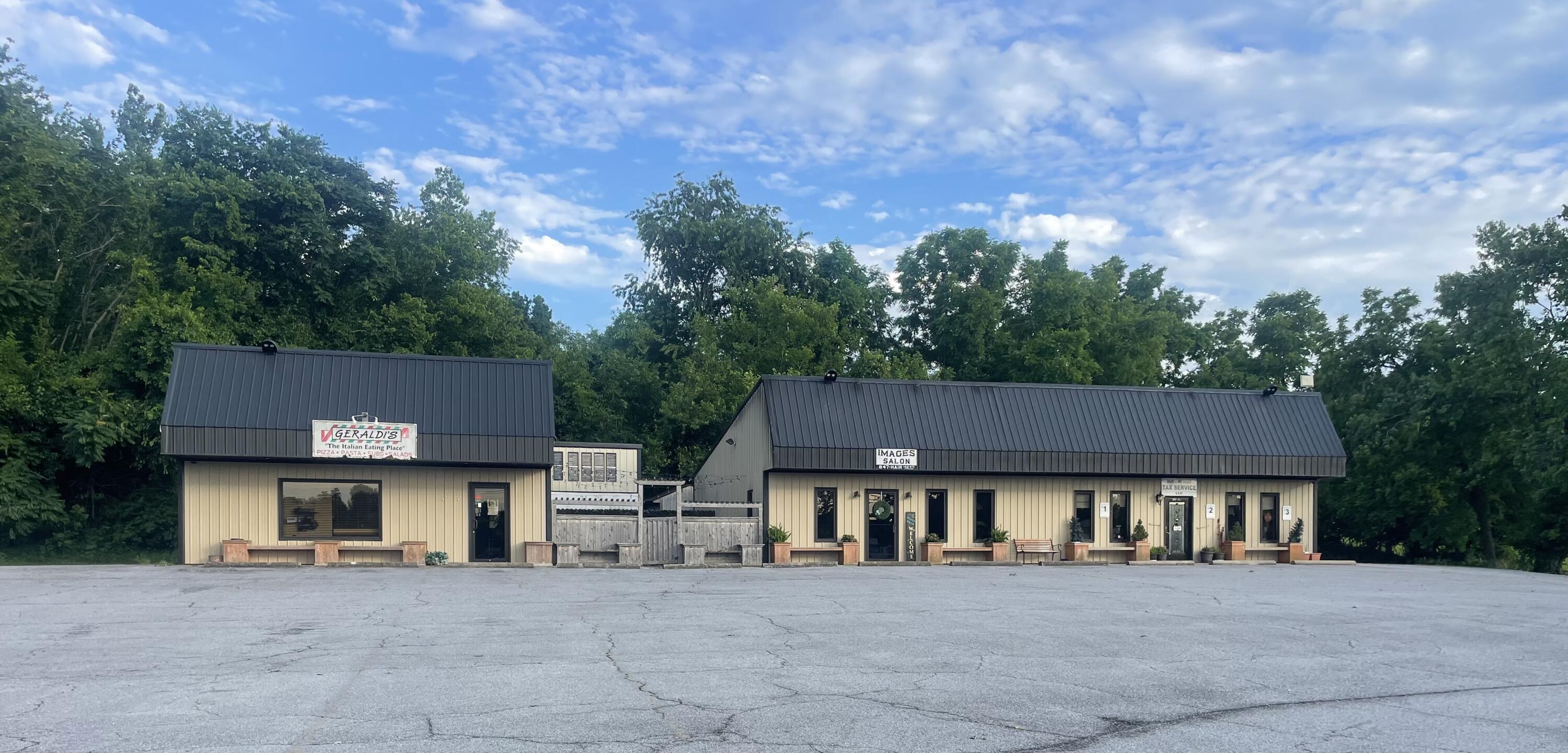 395 & 397 Sale Barn Road 1