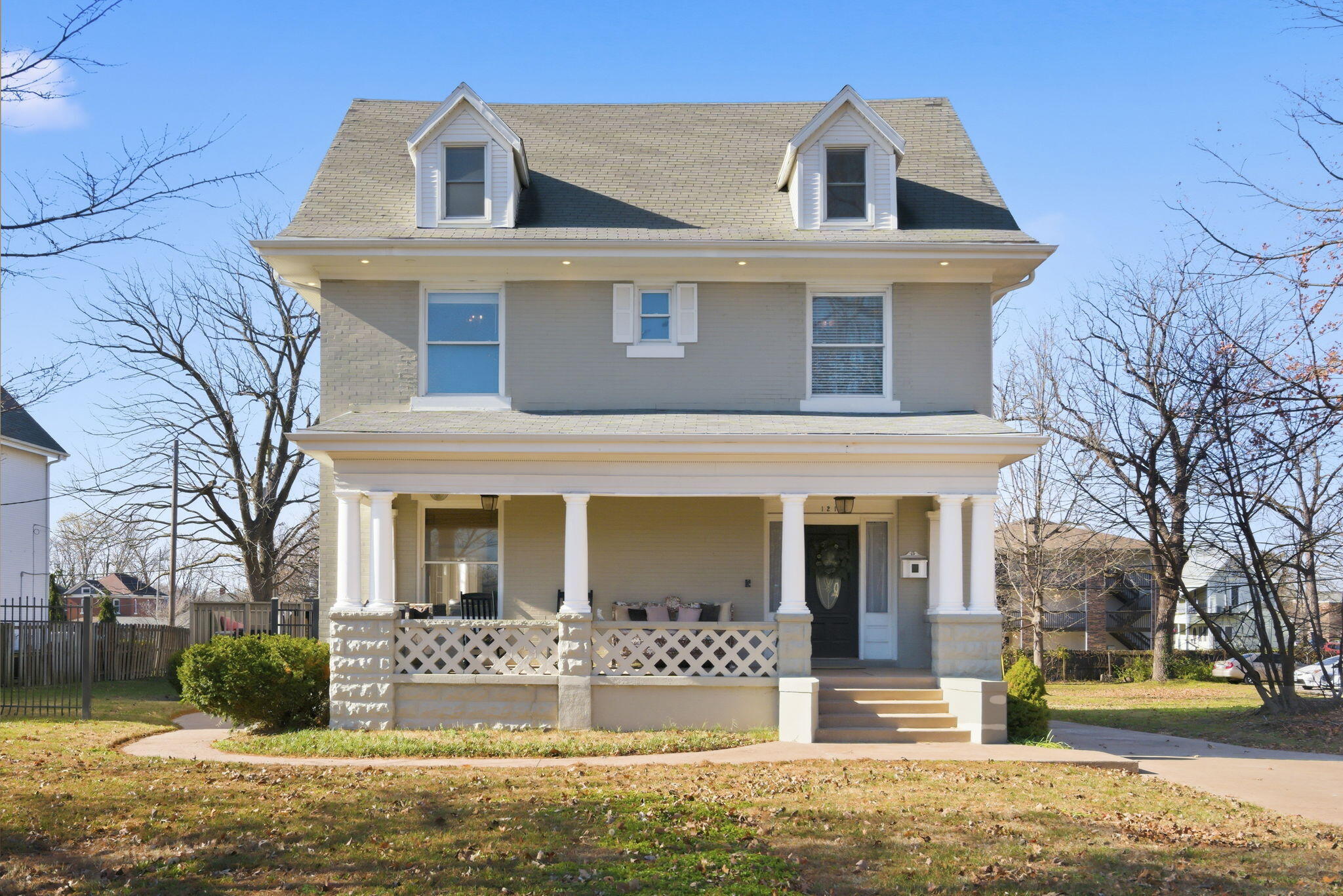 1215 N Benton 1