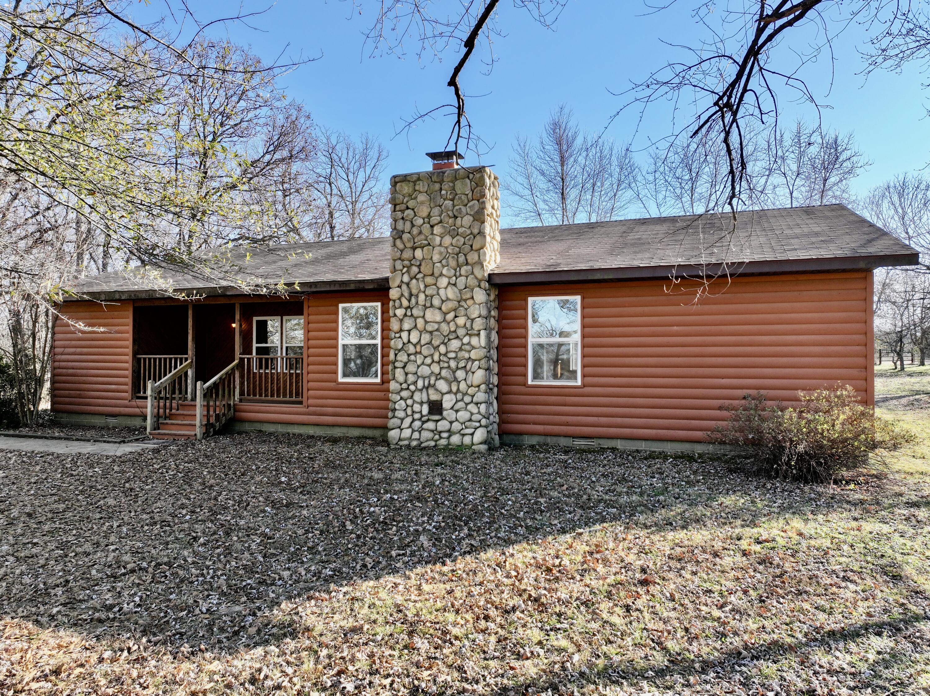 1522 County Road 404 1