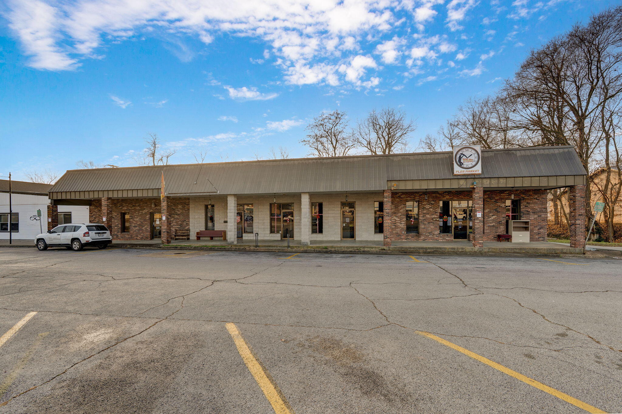 302 W Jackson 1
