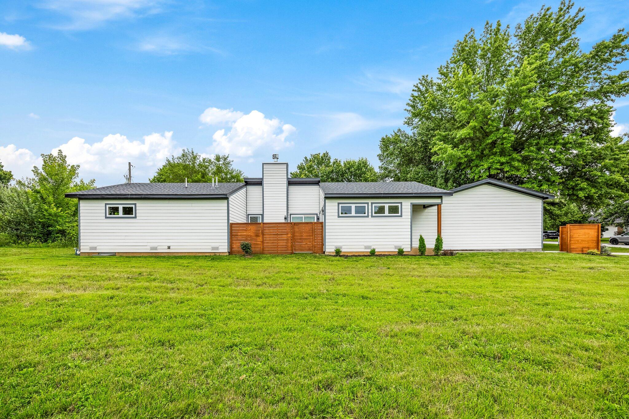 3481 W Moark 1