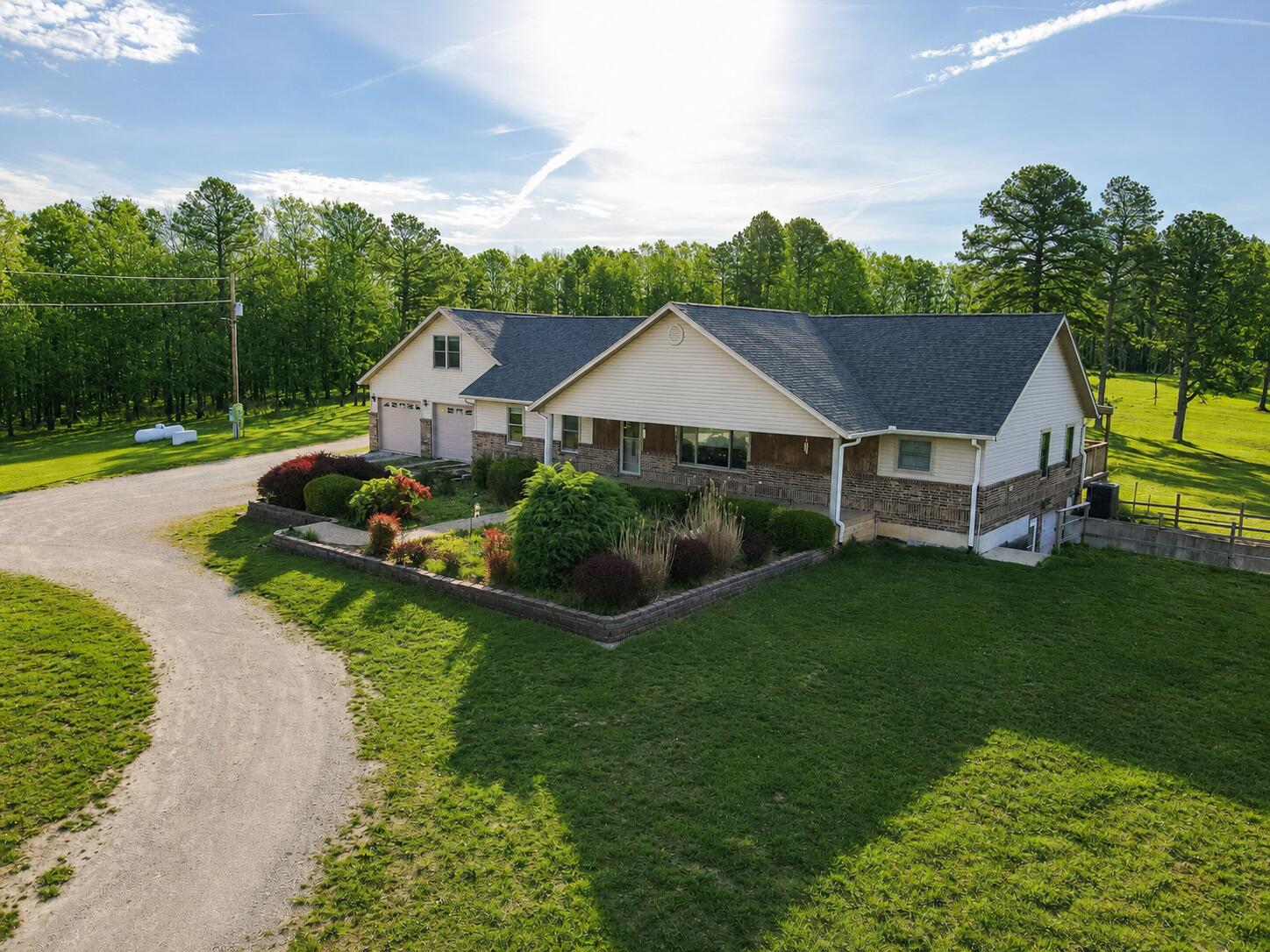 19056 County Road 427 1