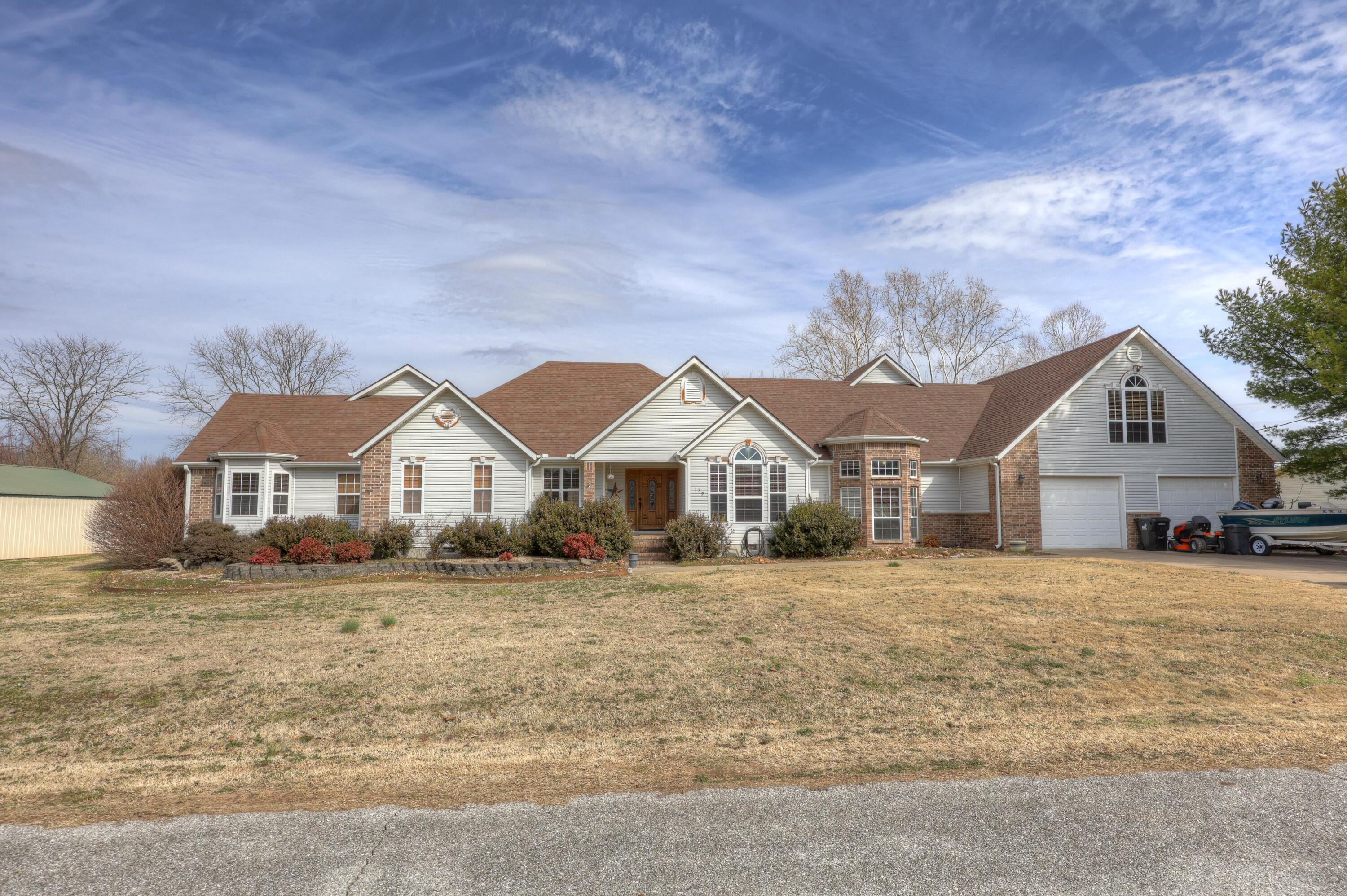 129 Riverview 1