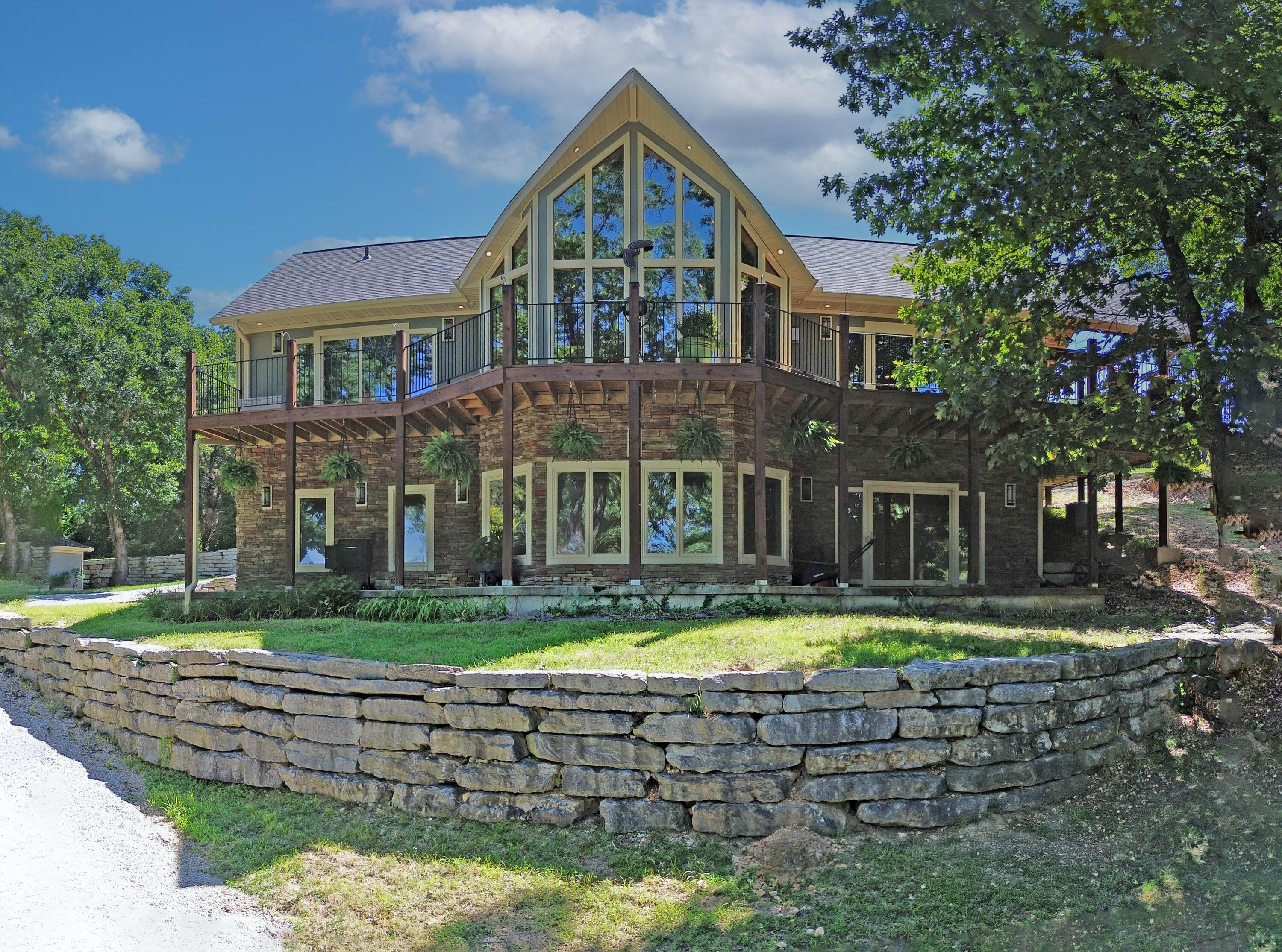 233 Sidehill 1