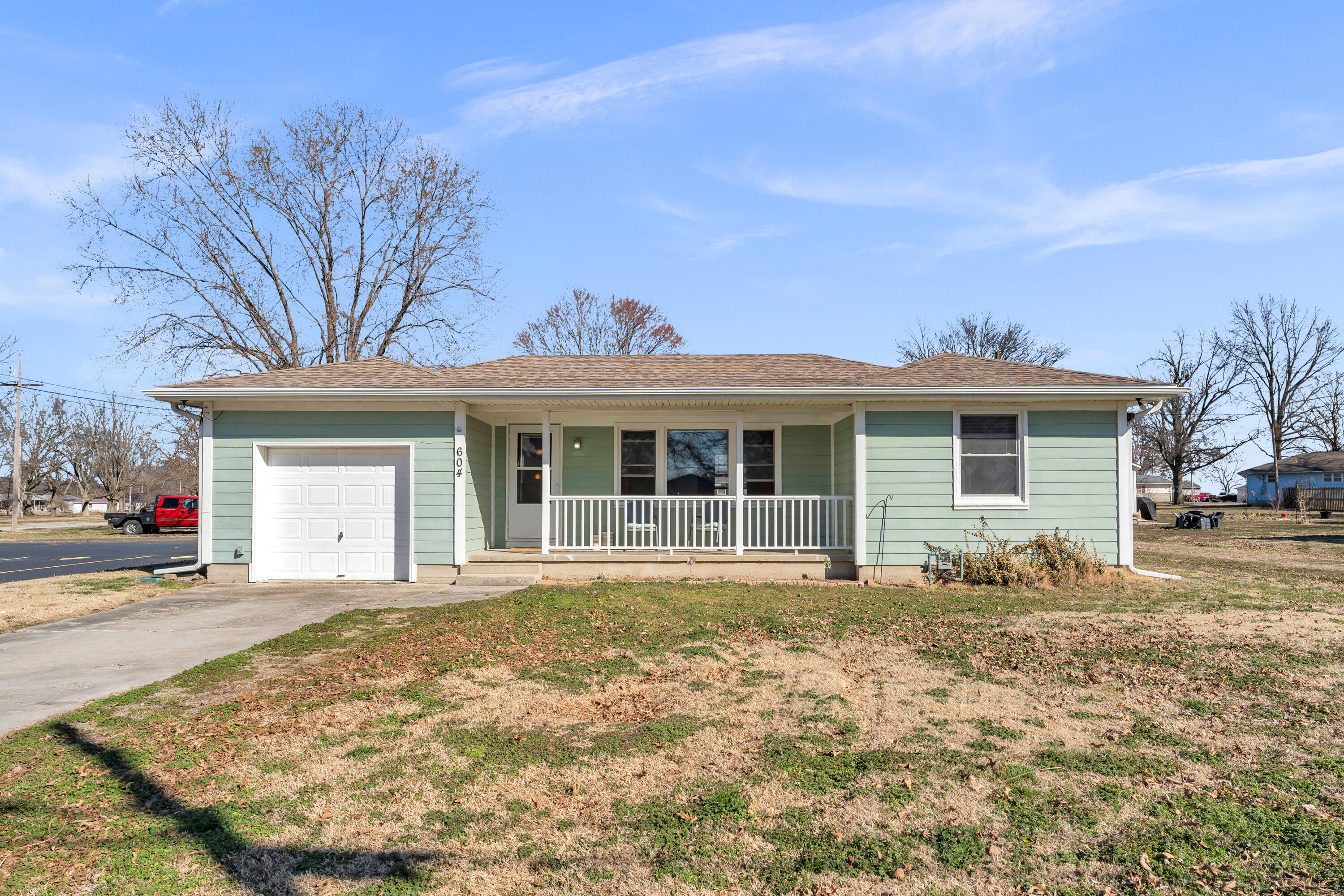 604 S Main