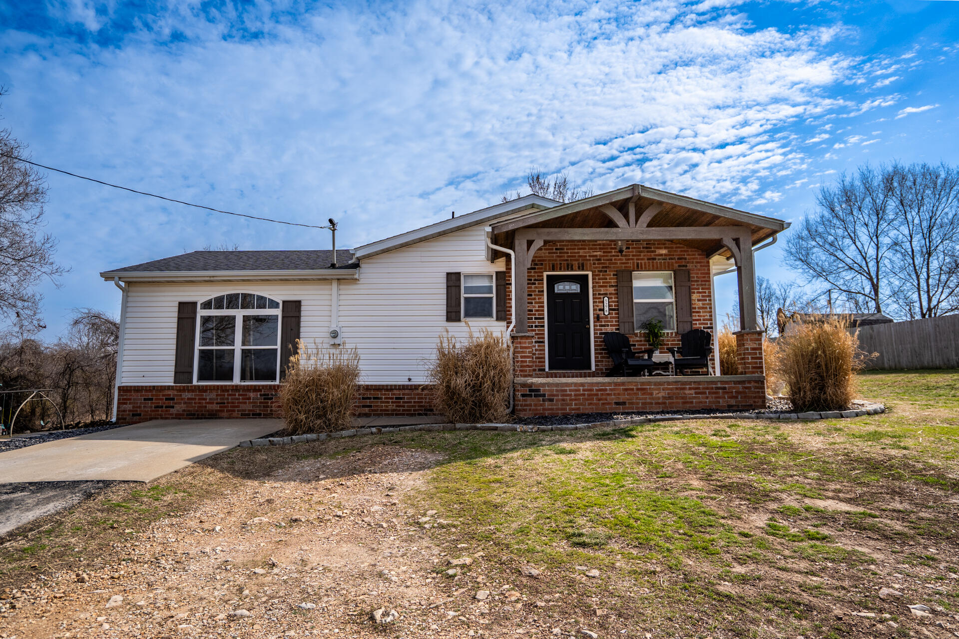 1482 N College