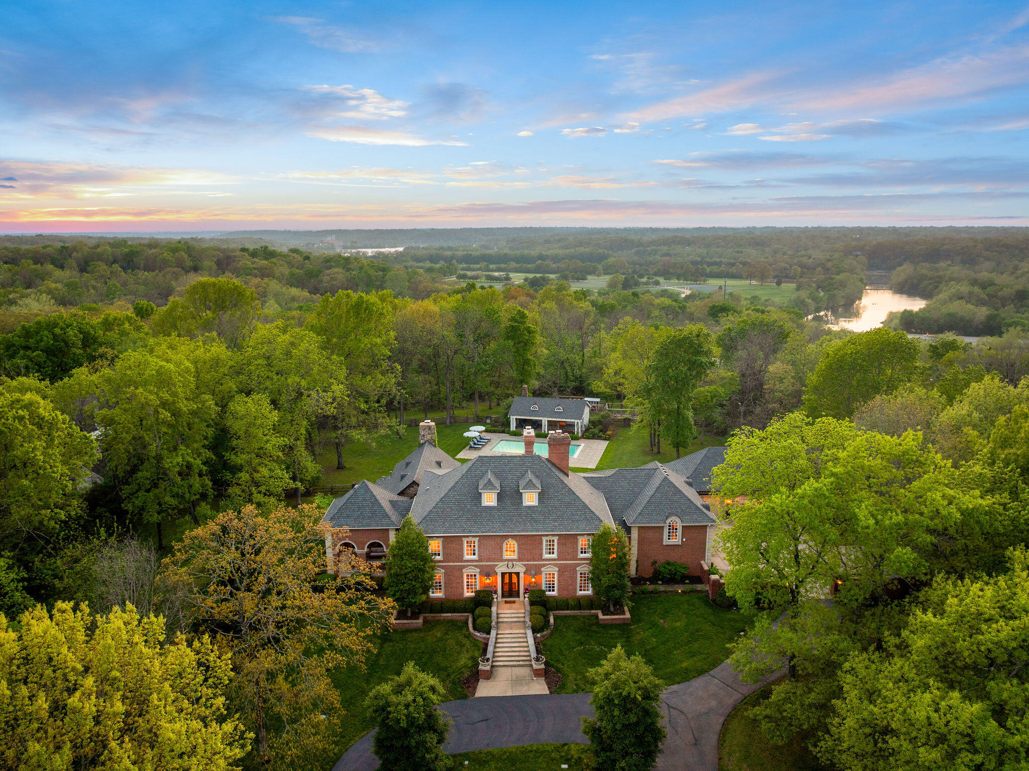 5147 S Farm Road 181 1