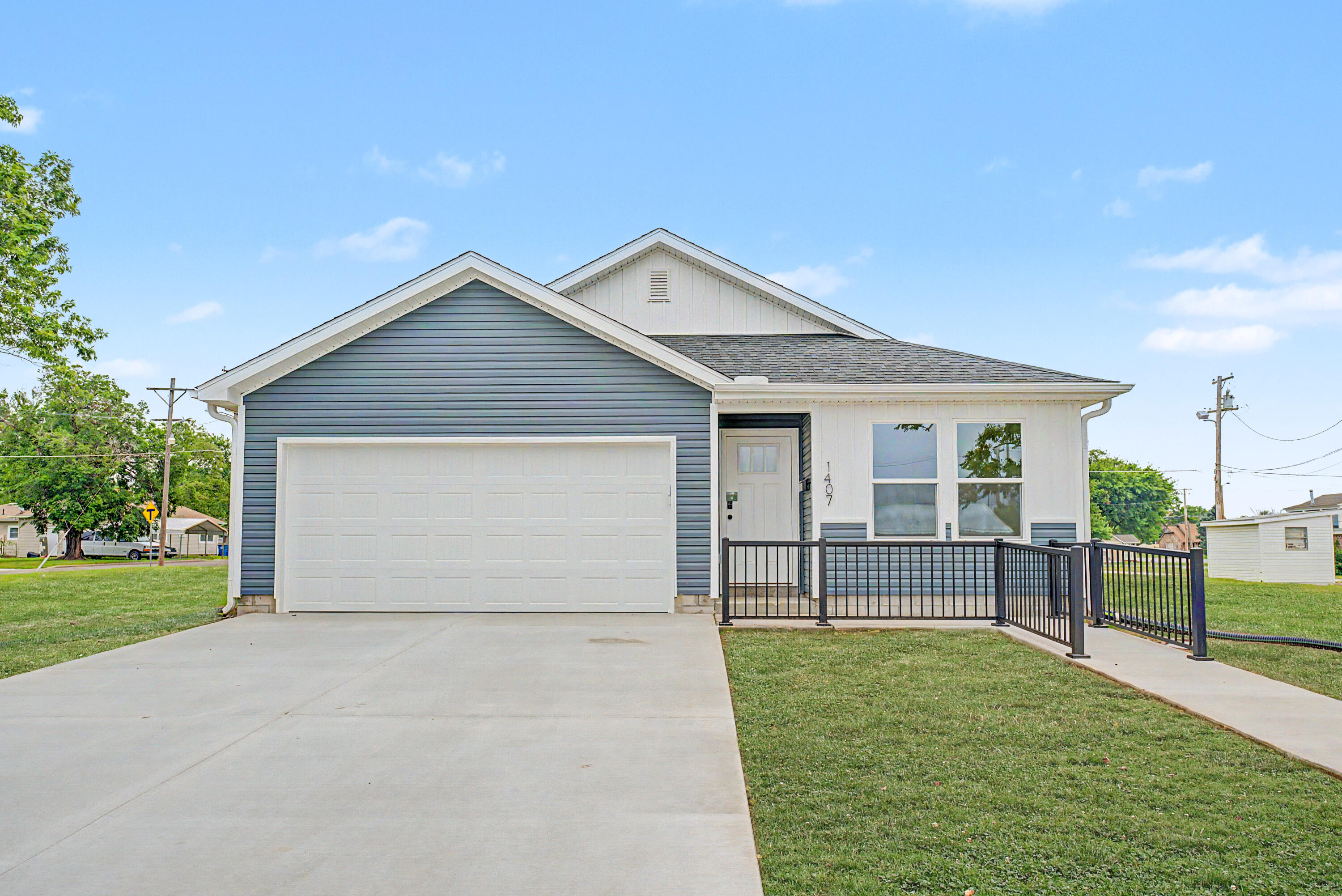 1407 Wisconsin 1