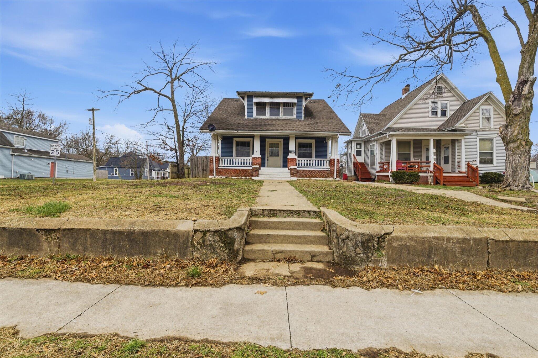 1447 N Broadway 1