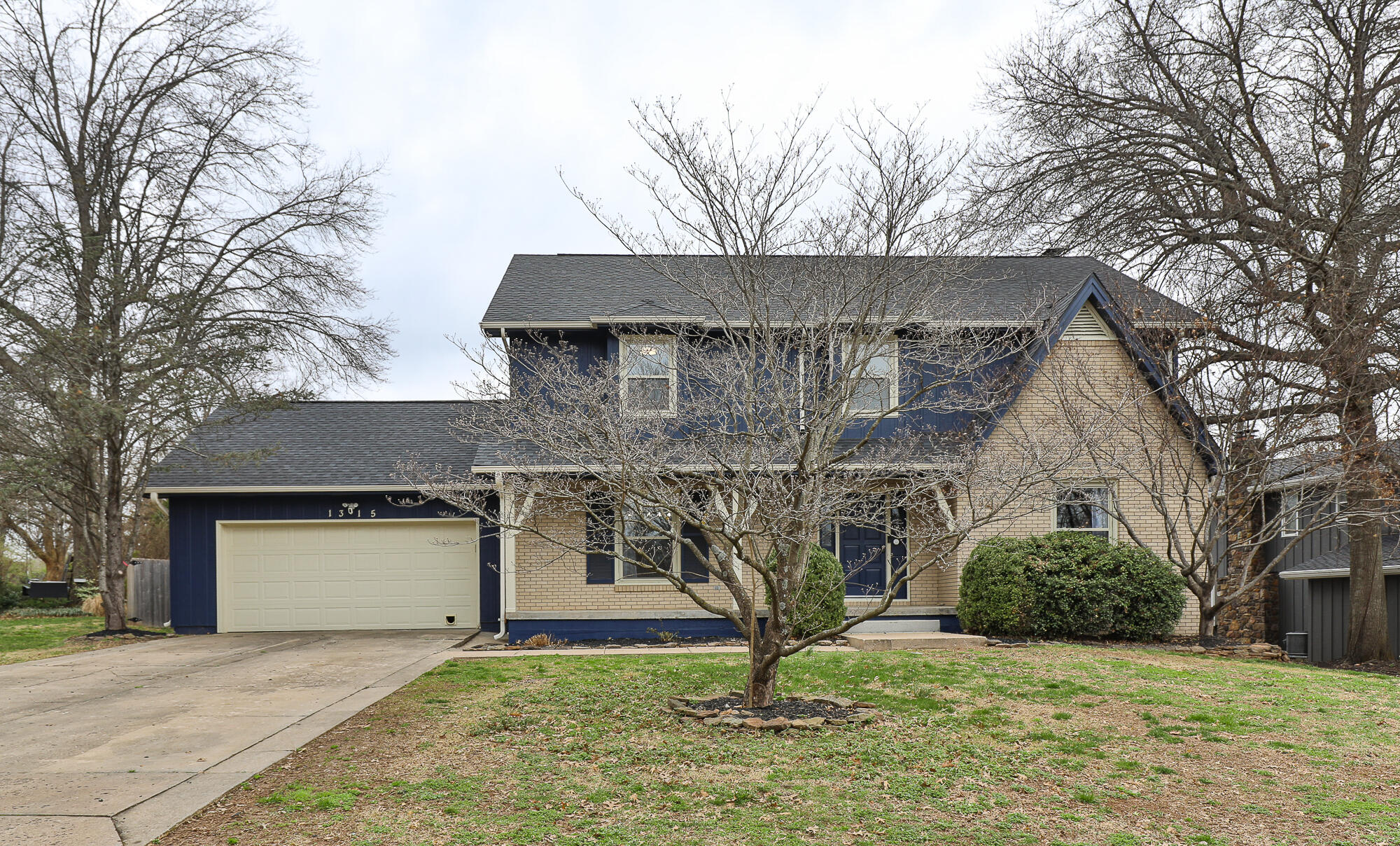 1315 S Oak Run 1