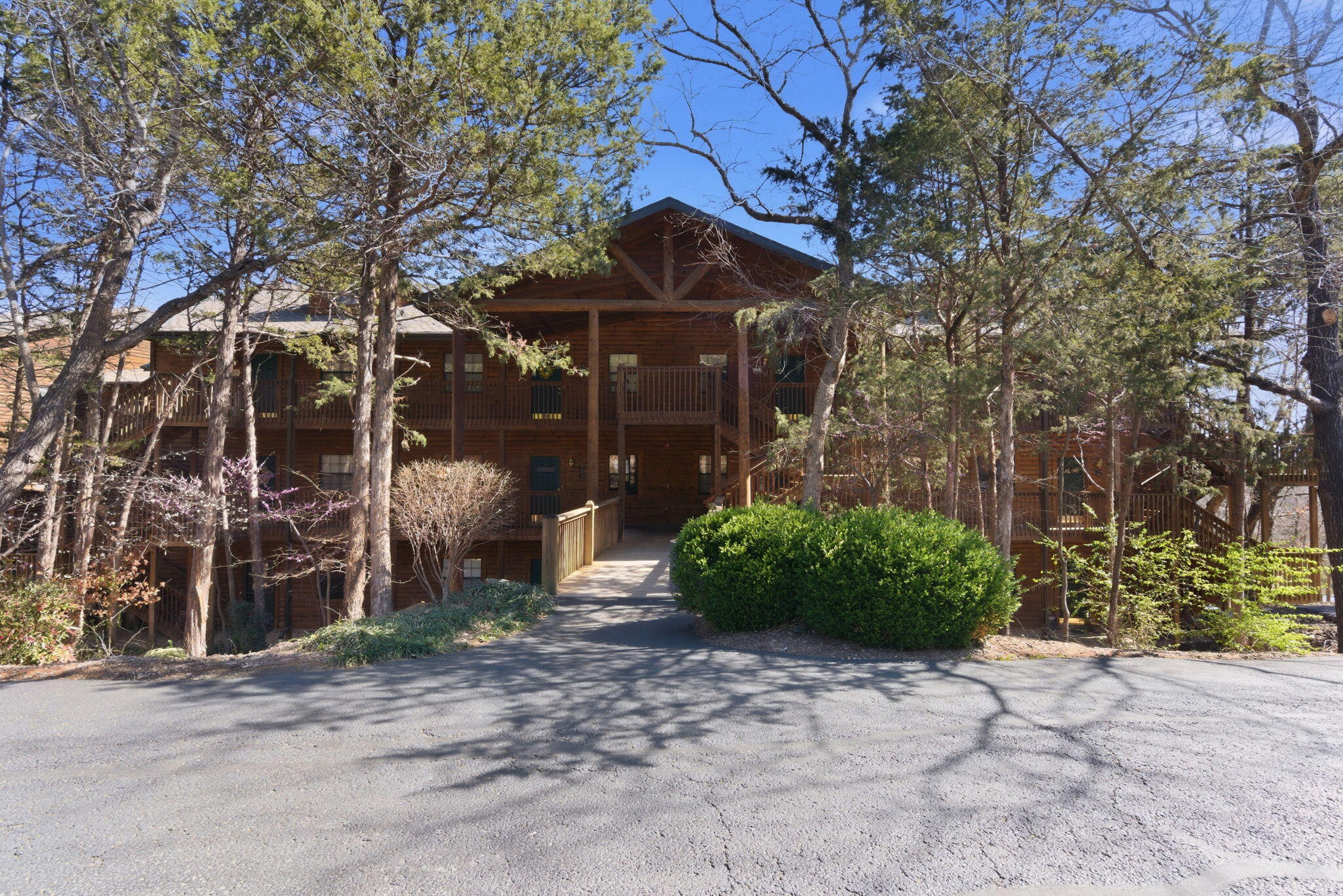 24 Village Trail #13-2 1
