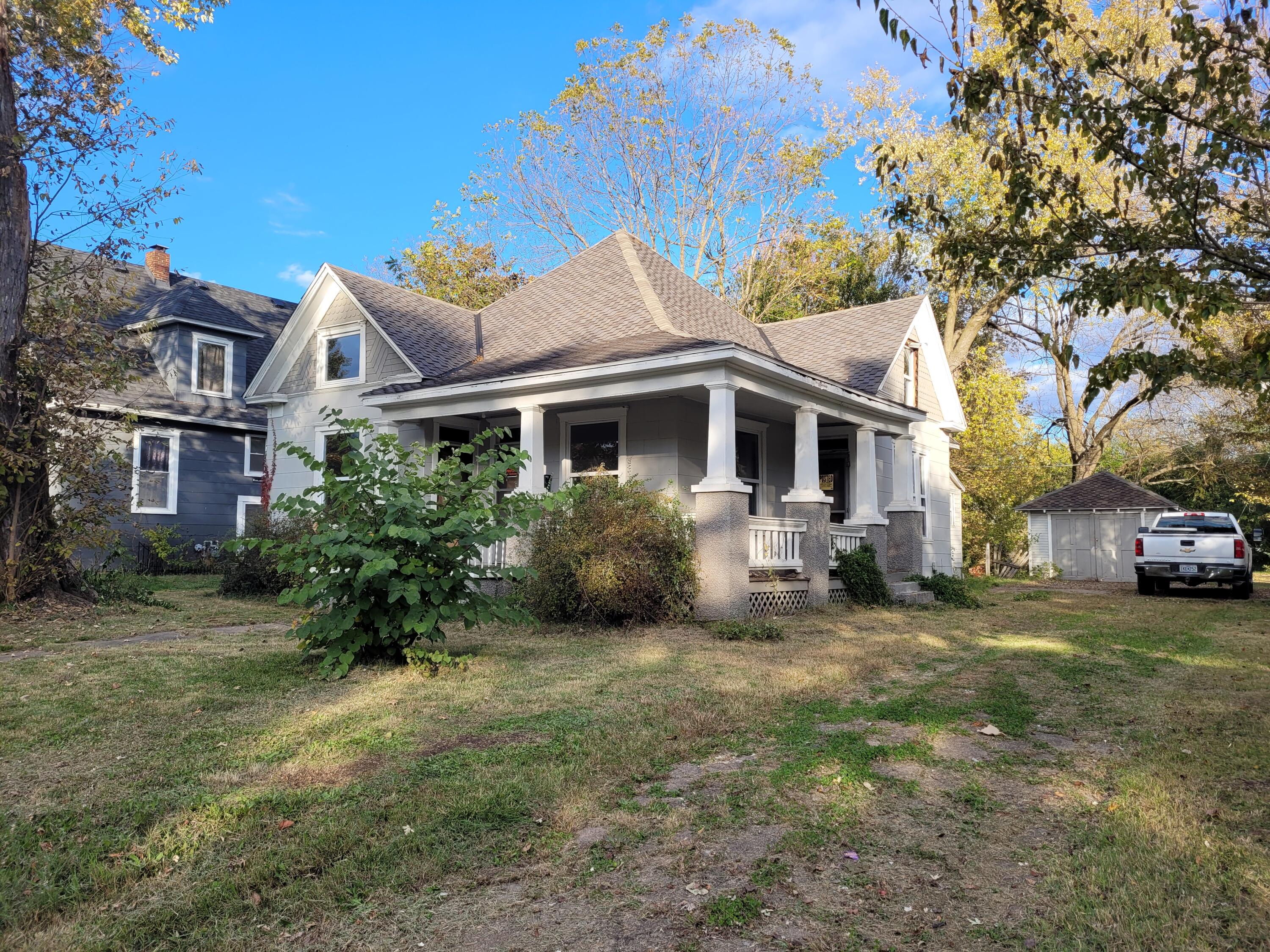 812 N Grant 1