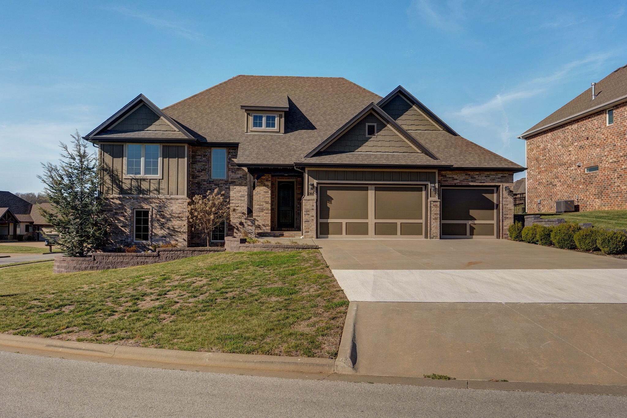 1301 S Amber Ridge 1