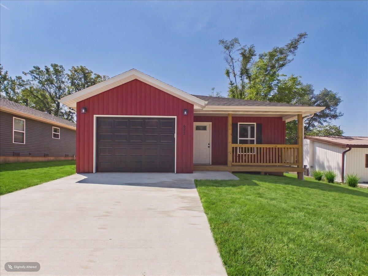 622 W Stanley 1