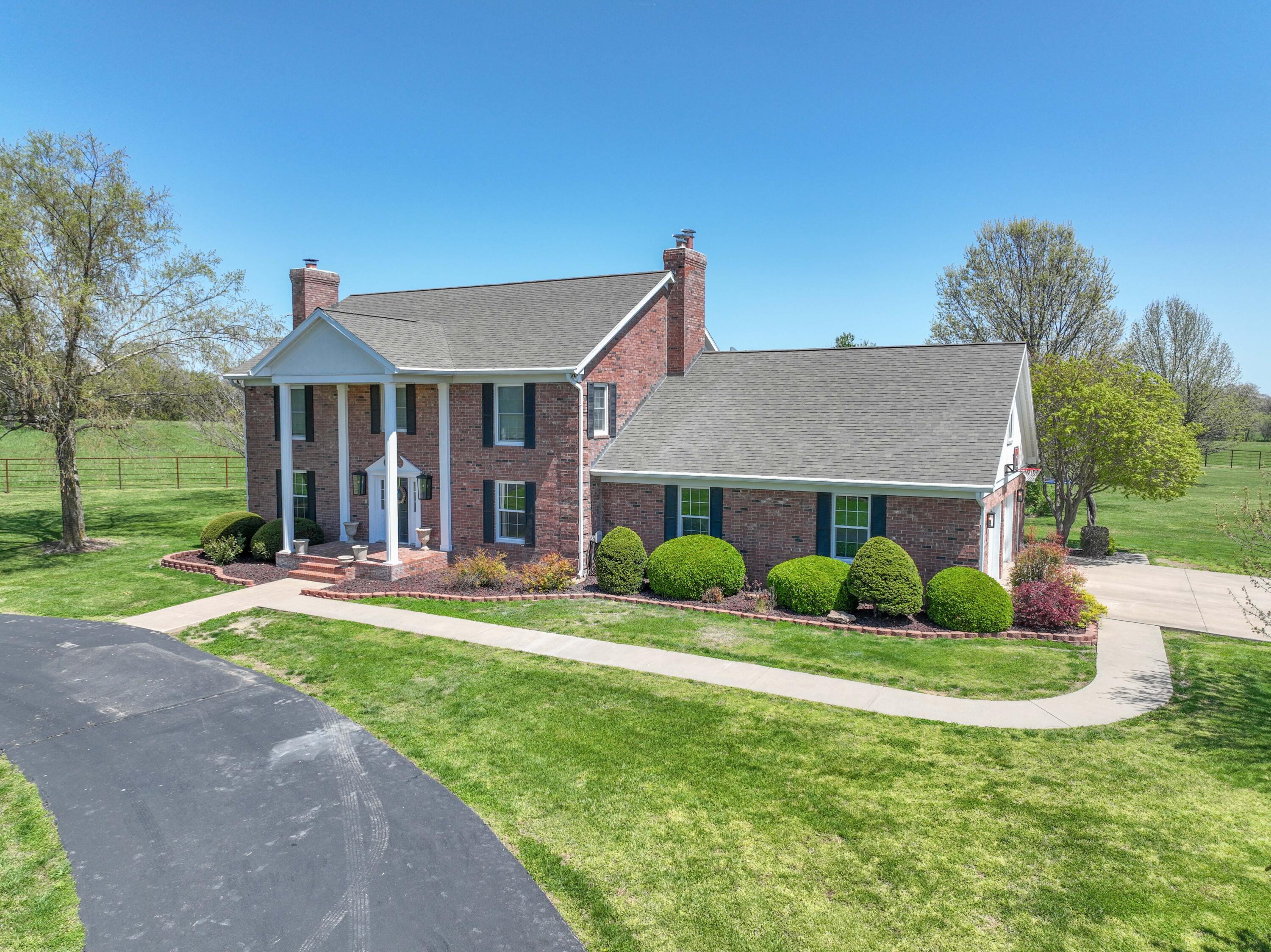 13660 Farm Road 1090 1